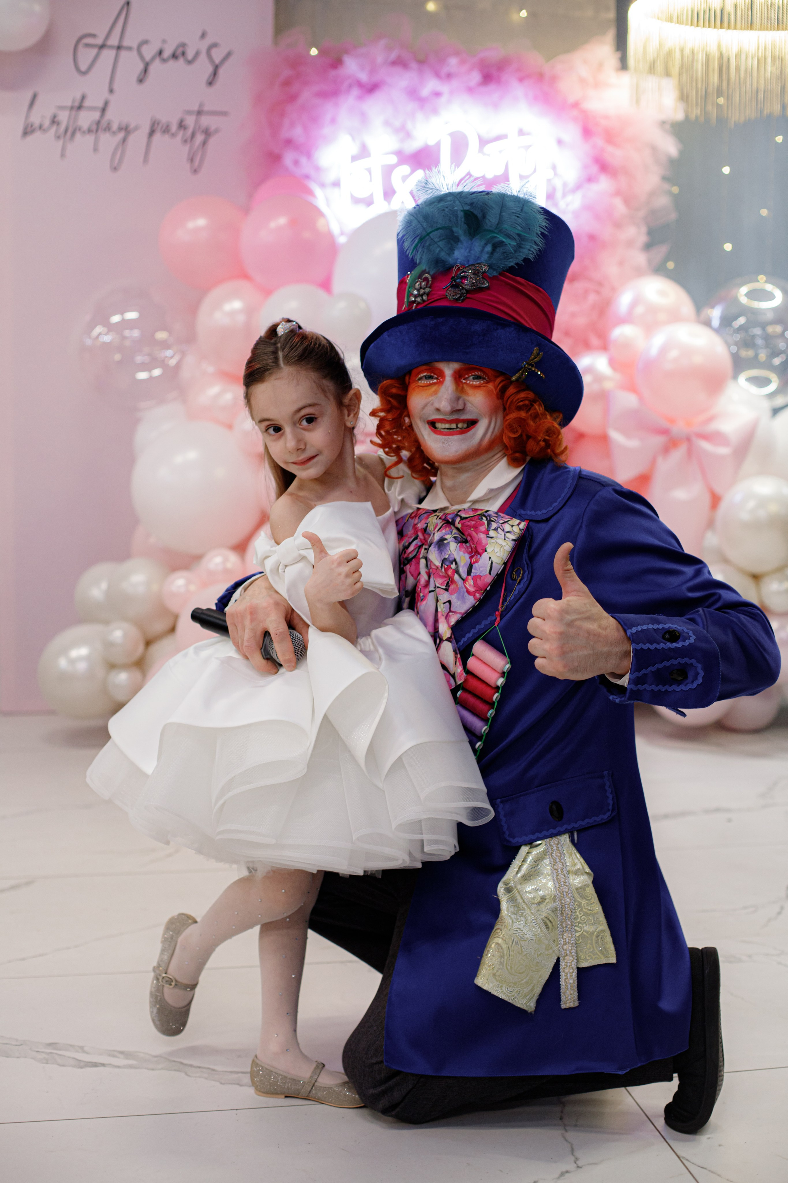 ASIA'S BIRTHDAY PARTY. Photokarish