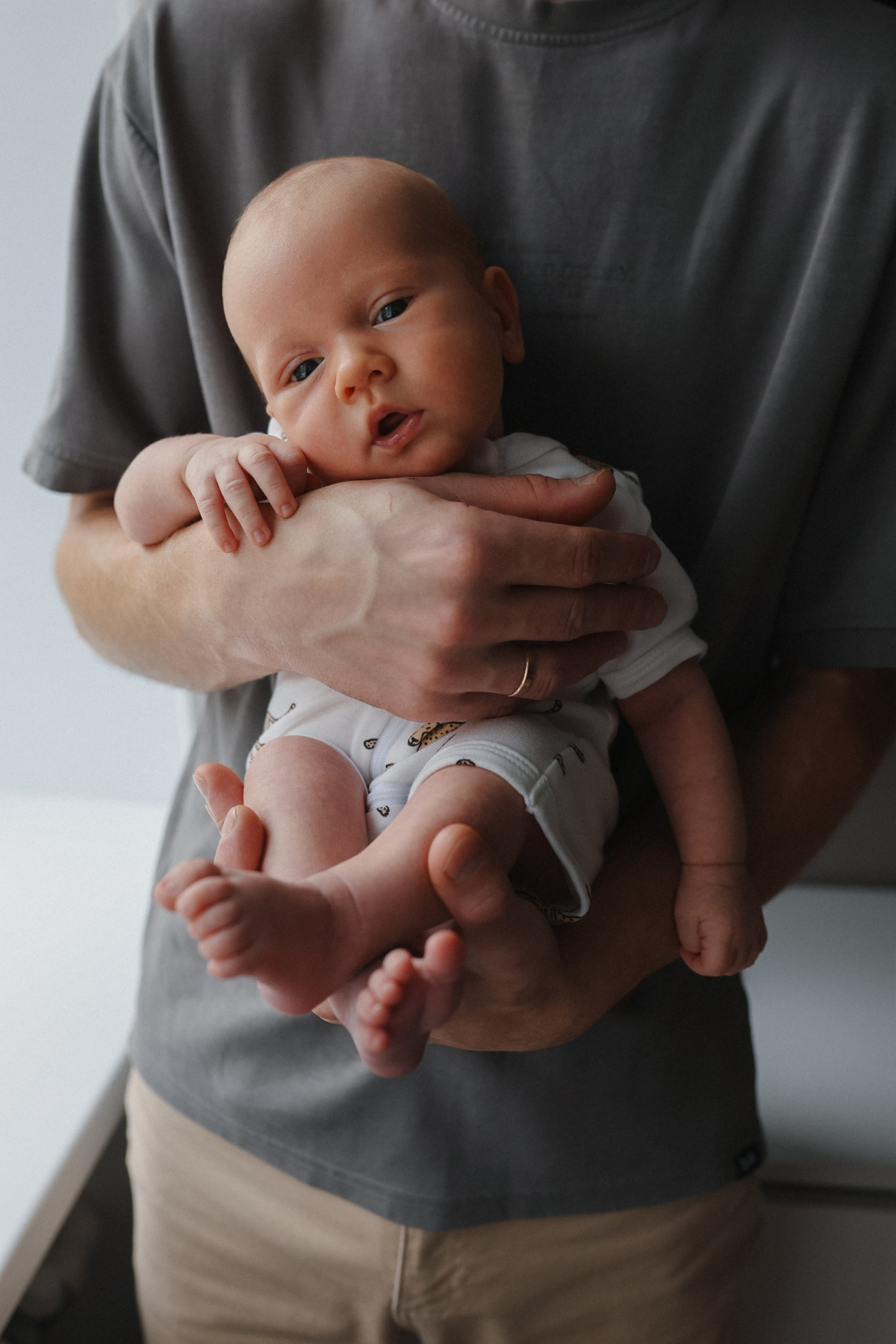 Лев🤎. Фотограф на роды в Санкт-Петербурге, семейный, нью-борн Алиса Хрекова