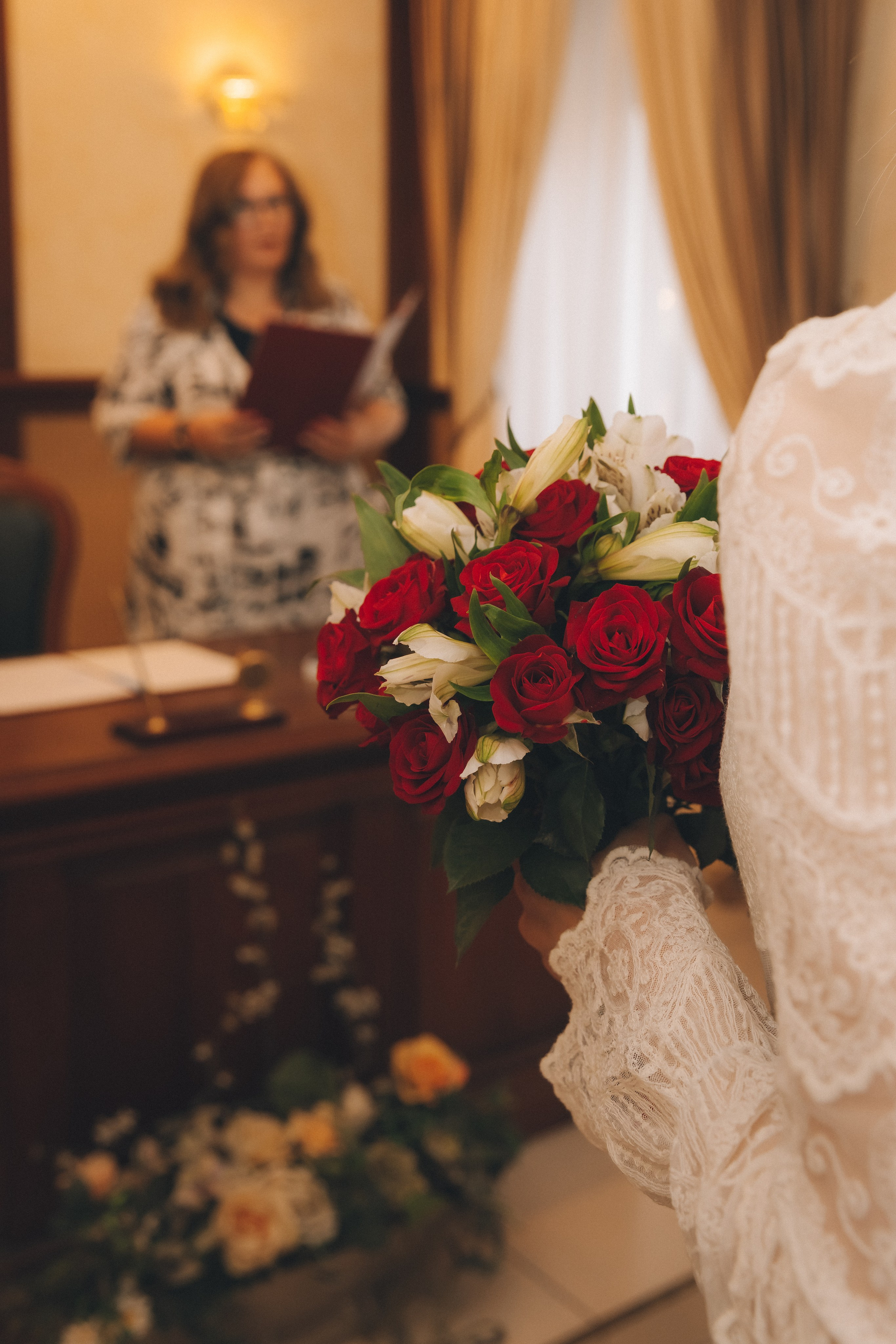 Летняя свадьба в городе. Фотограф Зеленоградск Красильникова Елена