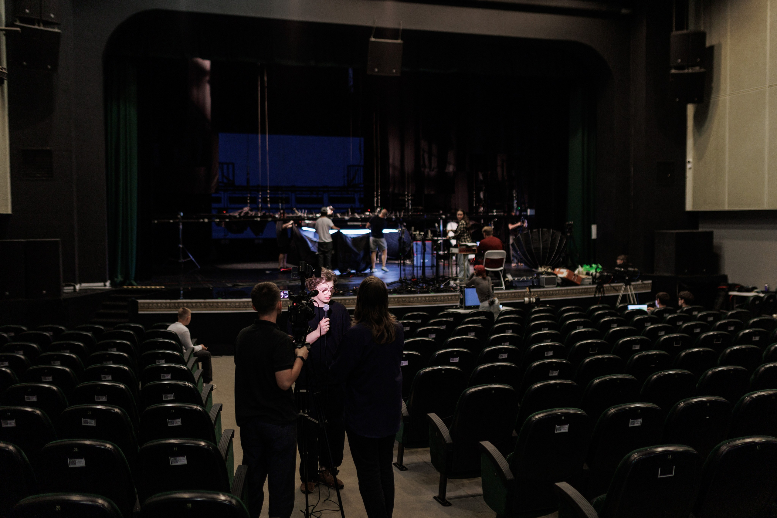 «Громко и честно» backstage «Бонд с кнопкой». Фотограф городских и семейных событий Артем Карпухин