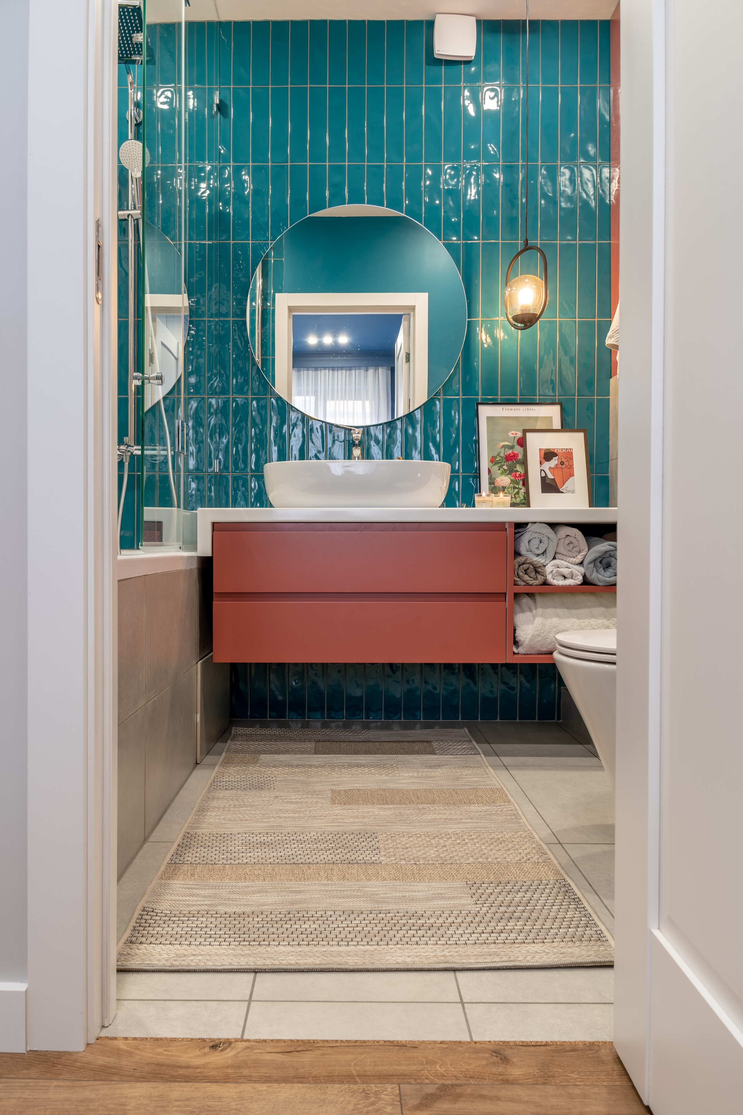 Алматы, Bureau2×2 — реализованный дизайн-проект квартиры, апрель 2023. Интерьерный фотограф Алматы