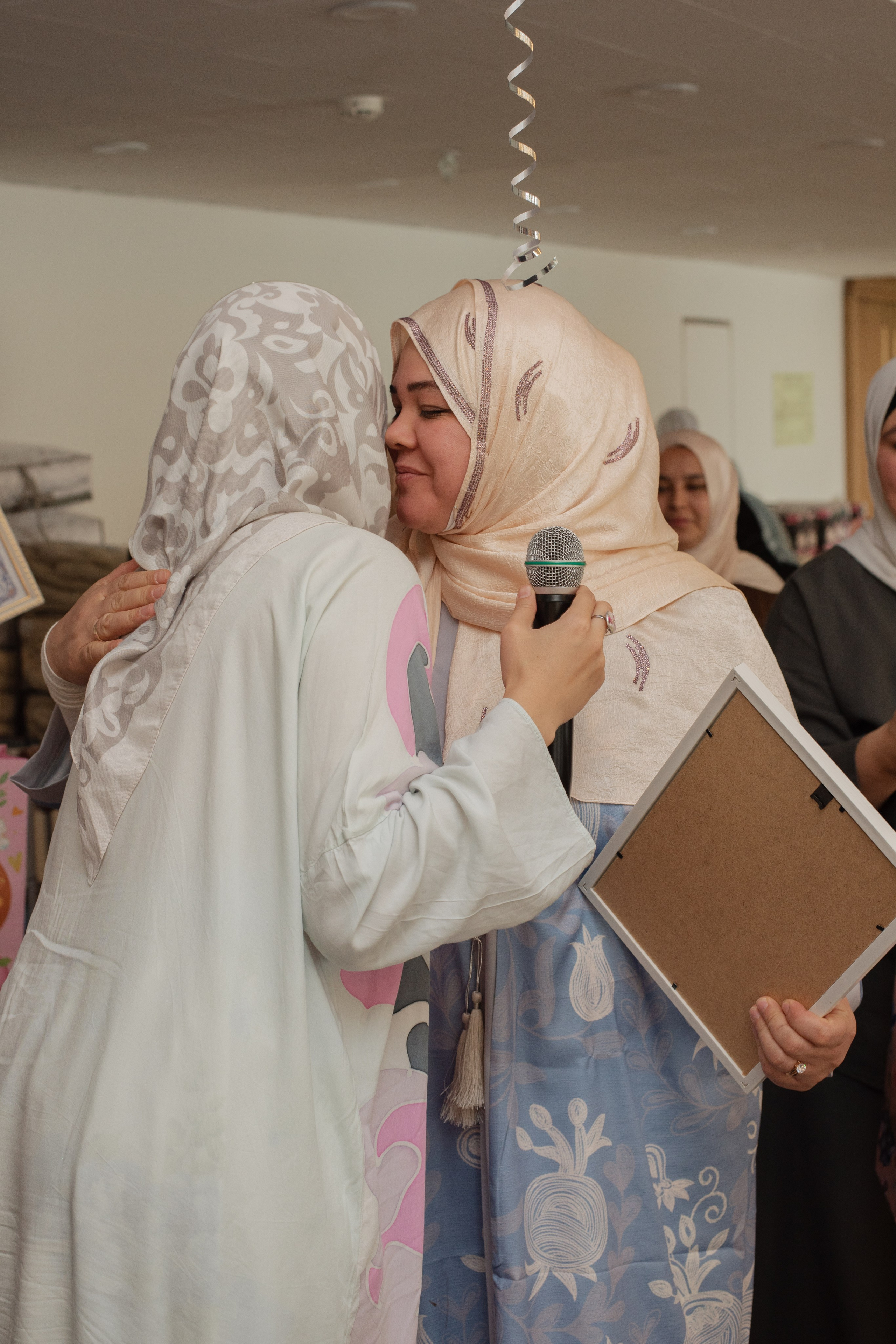 Выпускной в Евразийской женской гуманитарной академии. Лина Курочка — ваш фотограф