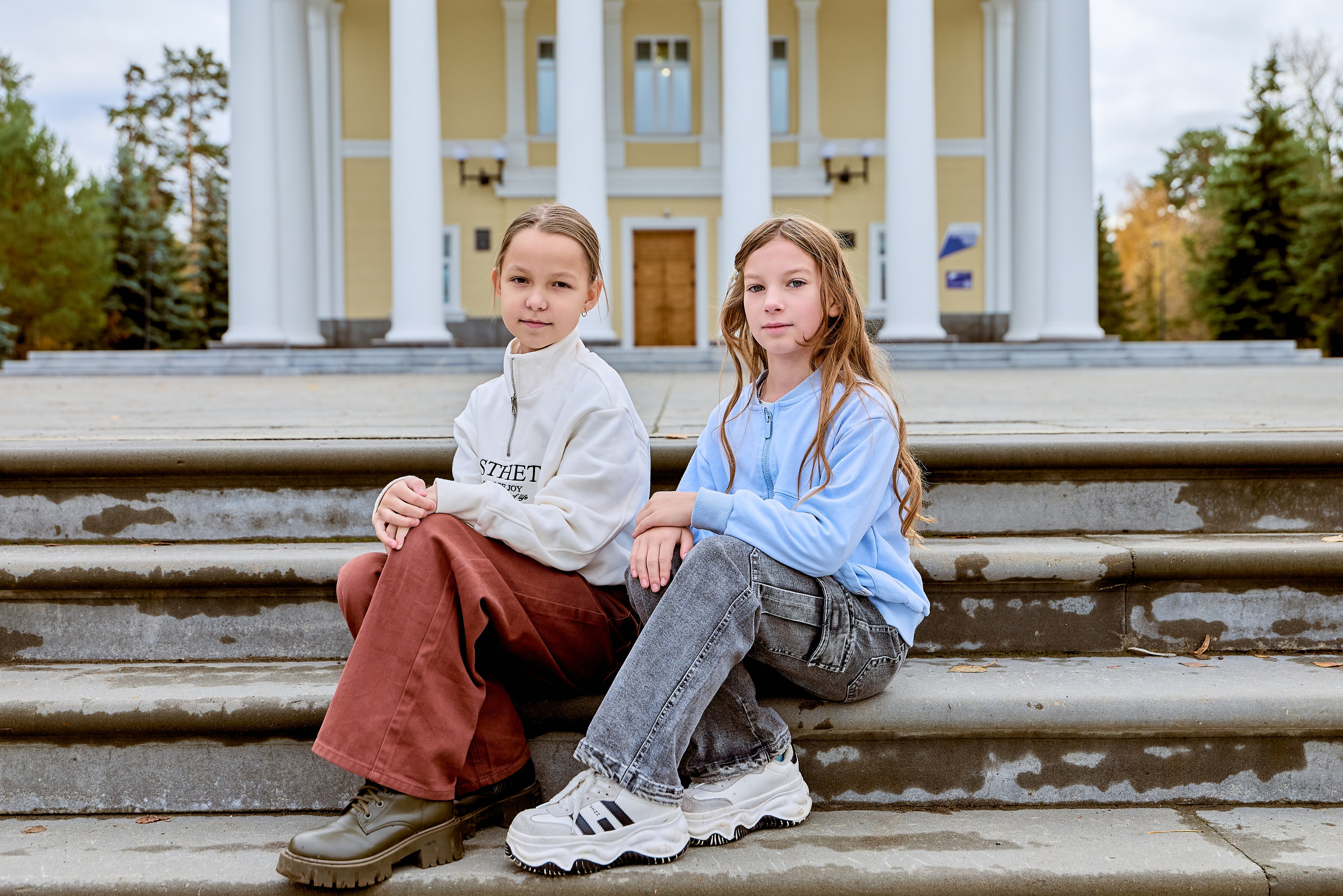 Школьная фотосессия В Дзержинске и Нижнем Новгороде для фотокниг и альбомов