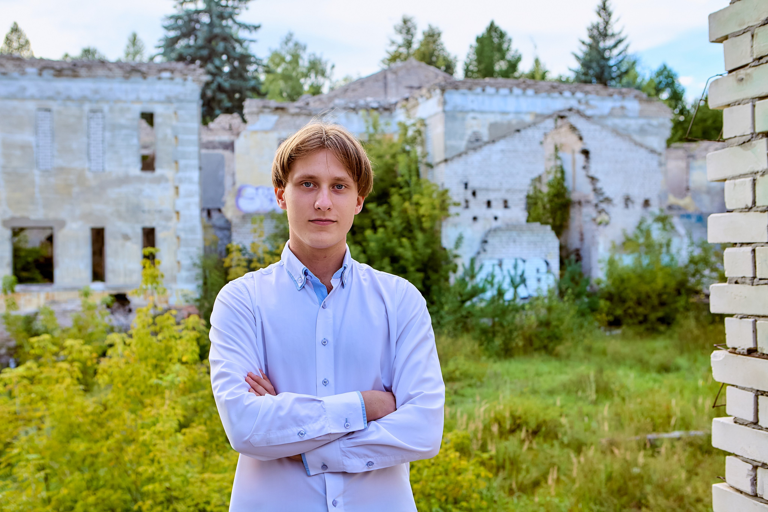 Фотосессия для школьников на выпускной в заброшенном здании г. Дзержинск