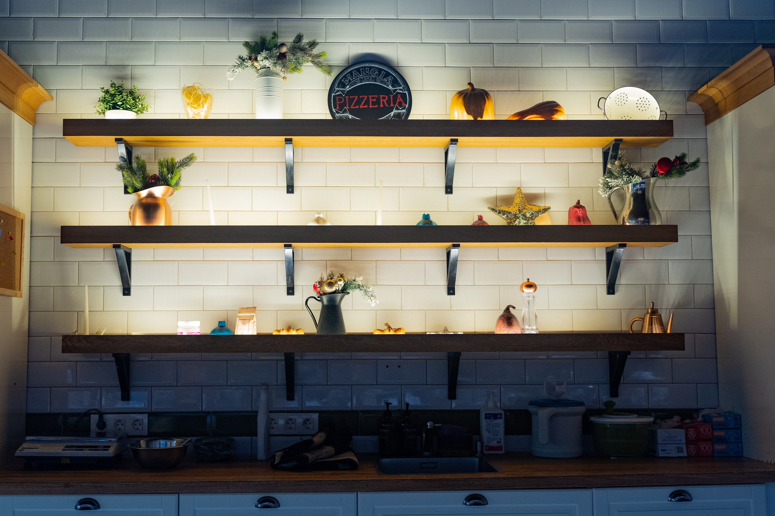 NOVIKOV SCHOOL — Умами зал. Фотограф Никита Комаров