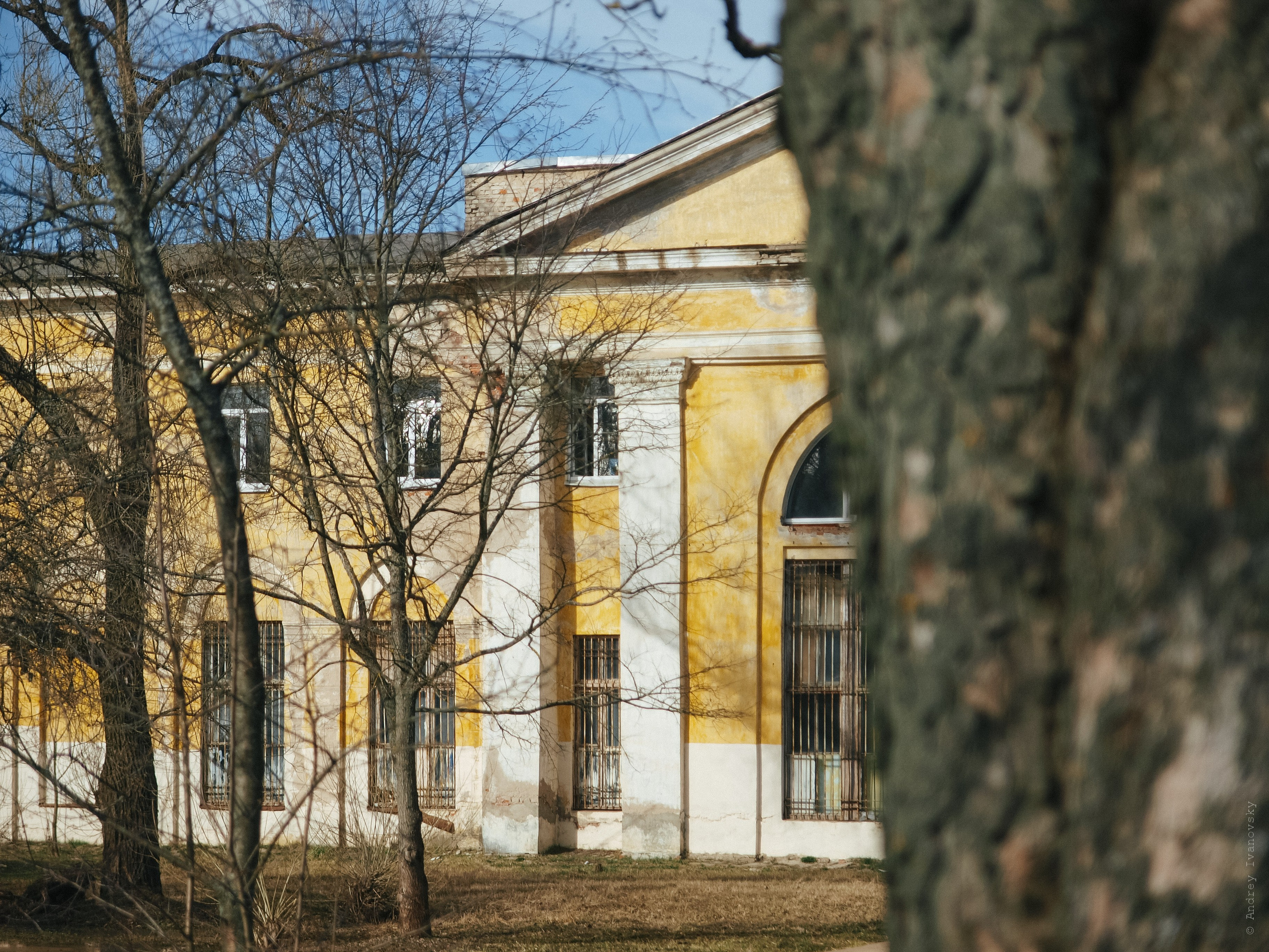 Прогулки по Петергофу — Olympus E-3 / Zuiko 14-54. Famitsu