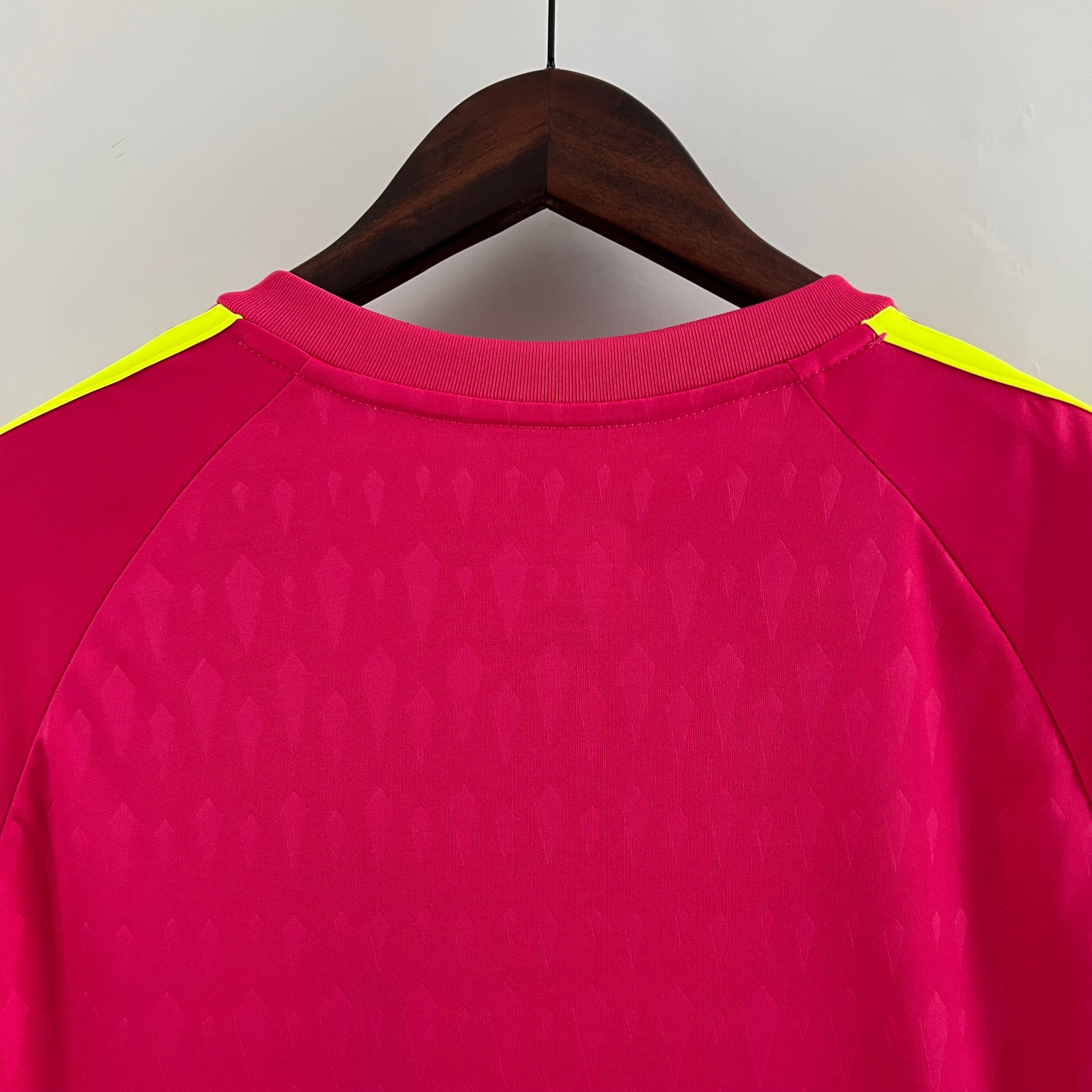 Купить вратарскую футболку Real Madrid 2023-2024. Футбольный магазин — ssw_magazin