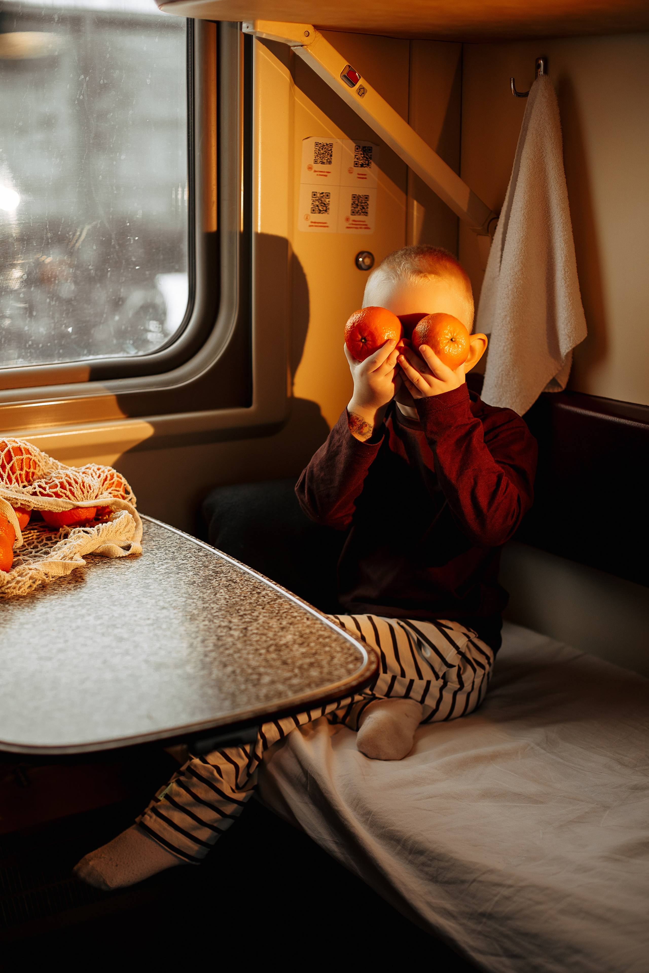 Фотосессия в поезде. Https://malovafoto.ru