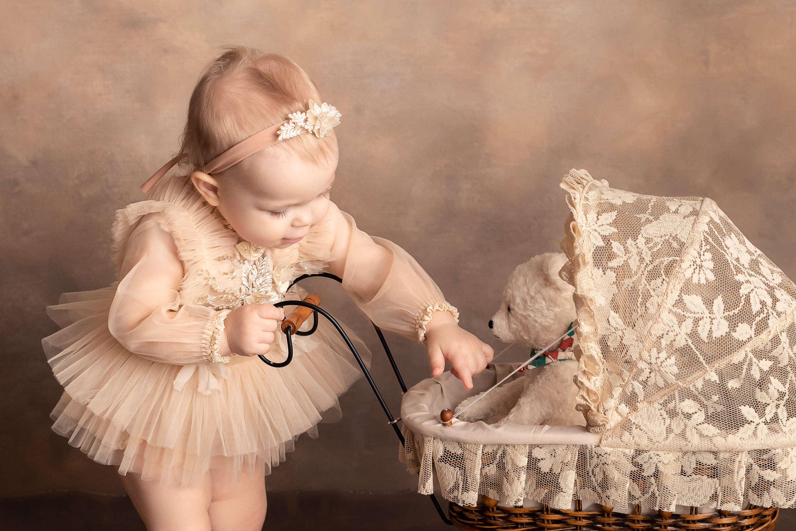 Элина и Николь. Фотограф новорожденных и деток постарше в Екатеринбурге Яна Добрынина