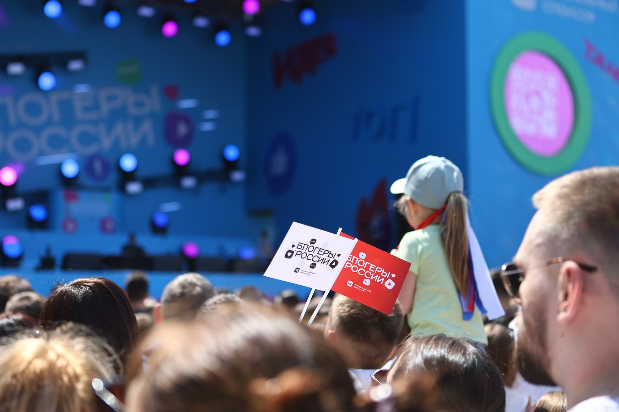 VK блоггеры России. Репортажный фотограф в Москве — Дмитрий Тарасов | Съёмка мероприятий, концертов, корпоративов