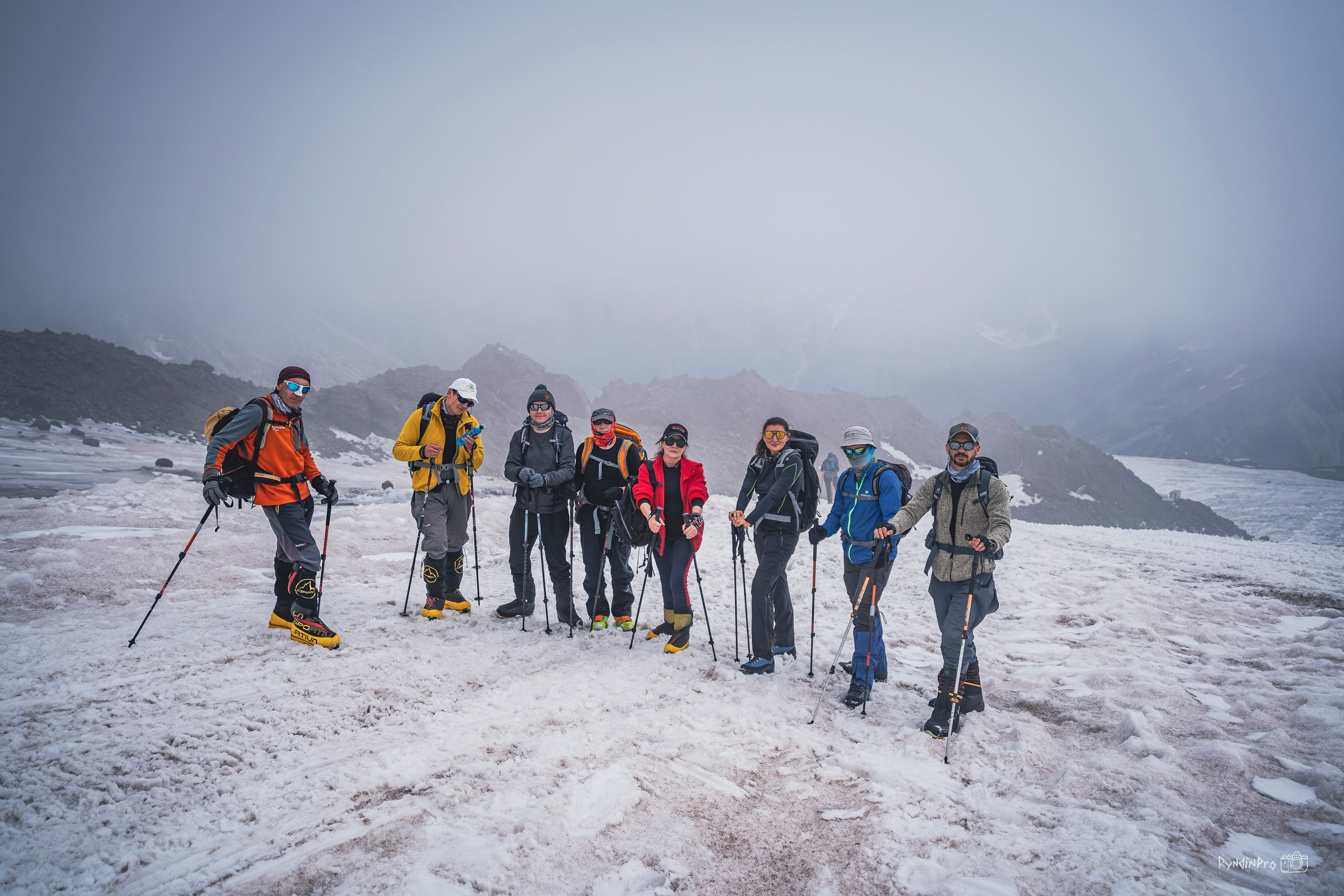 Восхождение на Эльбрус 26 августа 2023 Стремление. Репортажный фотограф в Краснодаре Рындин Дмитрий