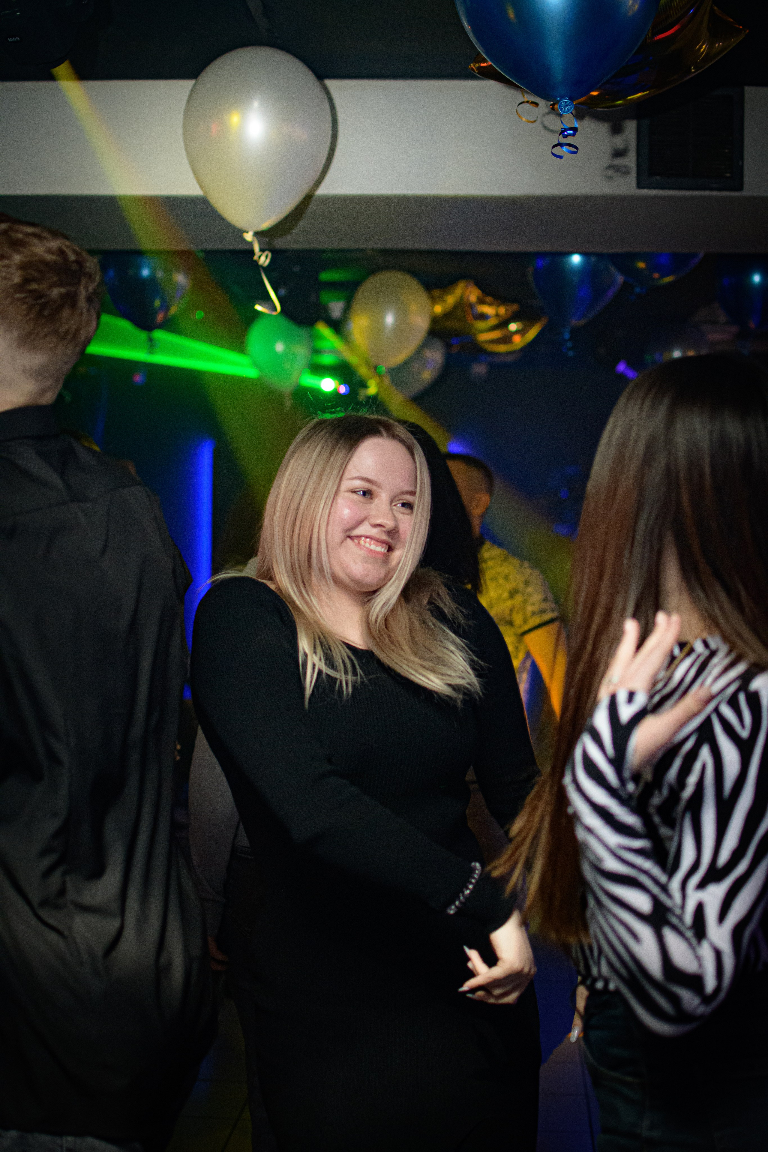 HOLLYWOOD / 6 YEARS. Photokarish