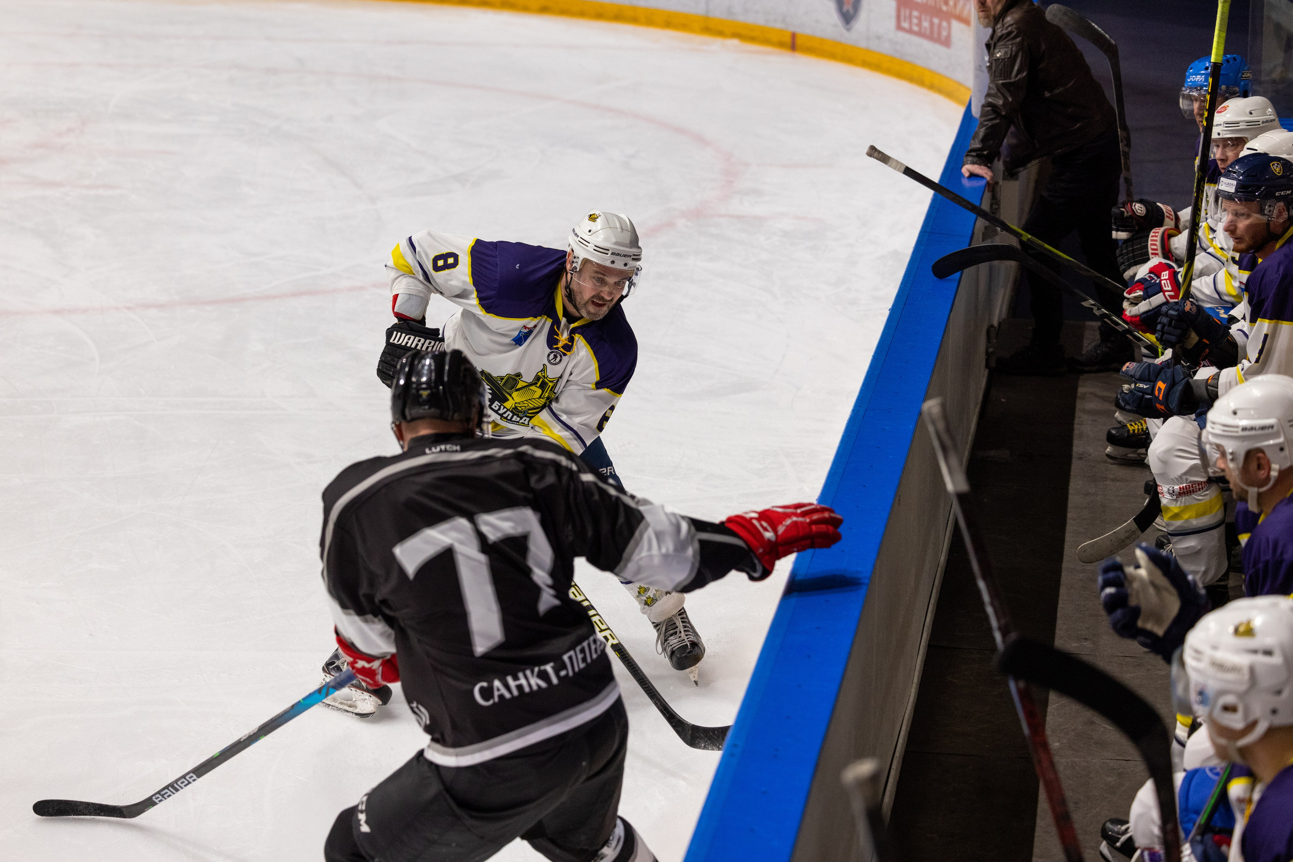 Бульдозер vs. LR-строй. Фотограф Александр Заломаев