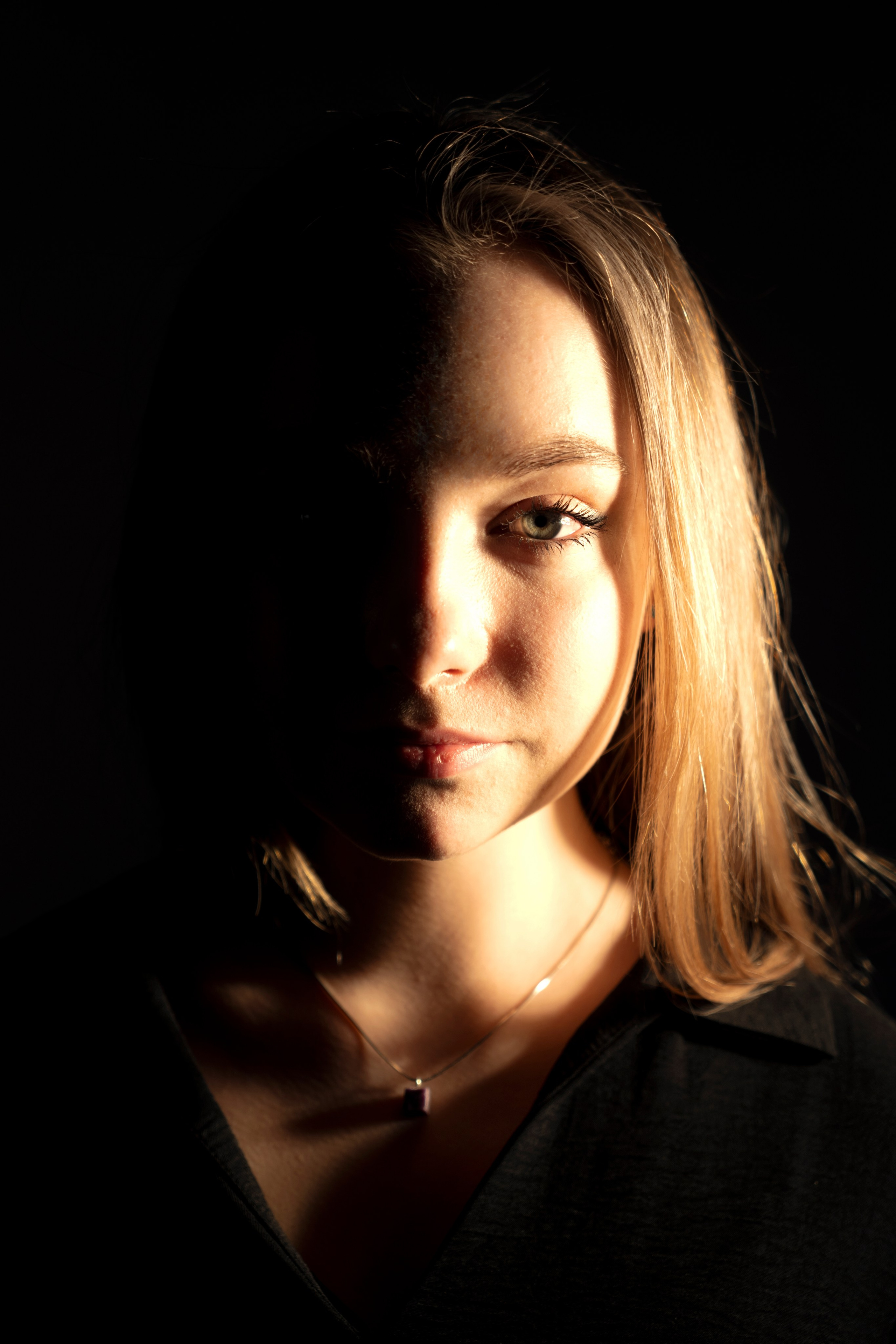 Соня и Мира. Портрет. Главная