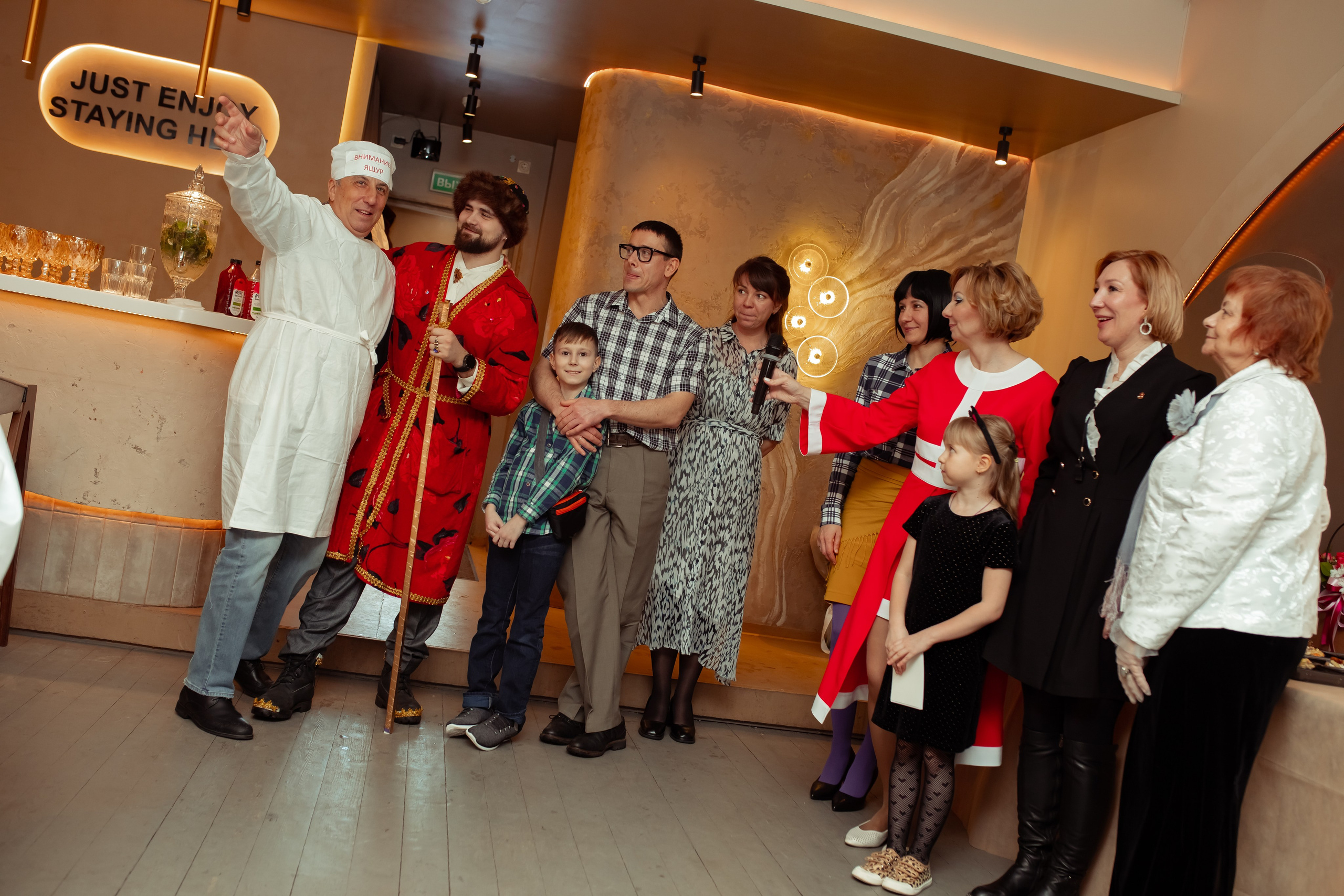 Юбилей Анны в стиле Гайдая. Семейный и детский фотограф в Москве Дорогова Екатерина