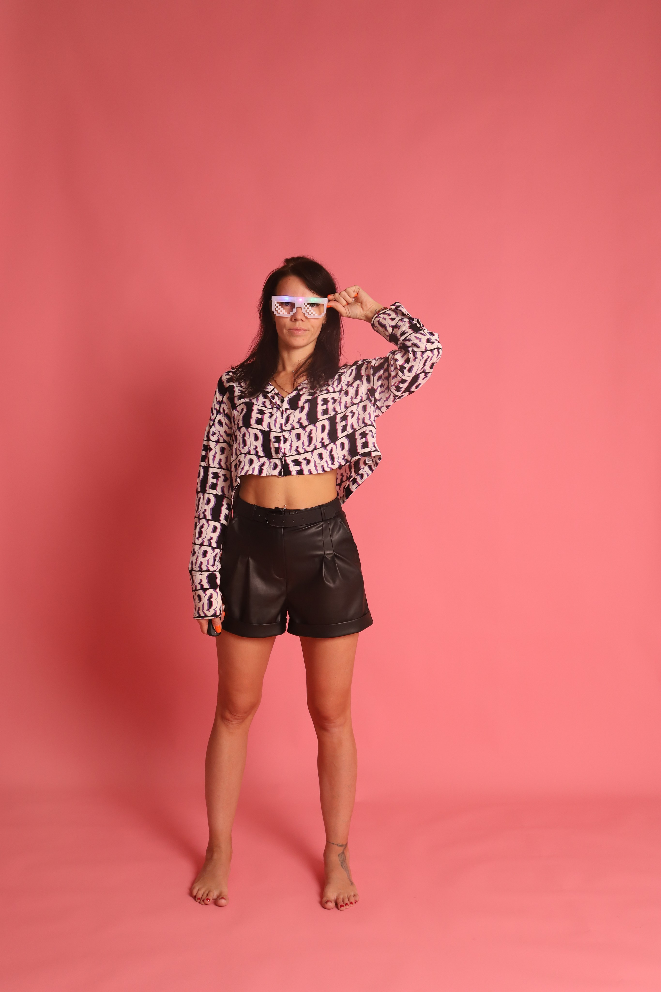 Розовый фон. Фотостудия самообслуживания. Студия без фотографа в Твери