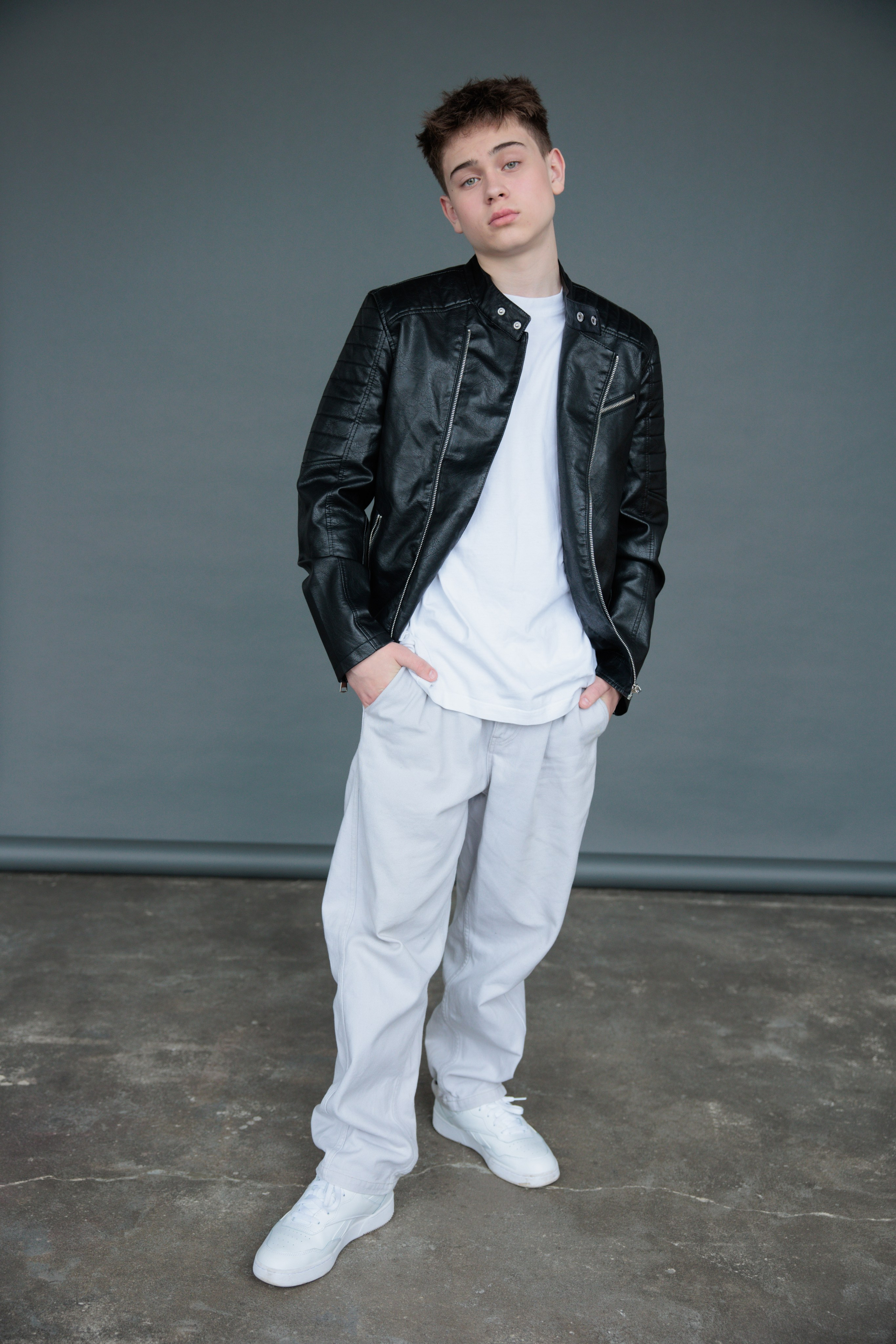 НИКИТА. Я фотограф из Москвы к Вашим услугам