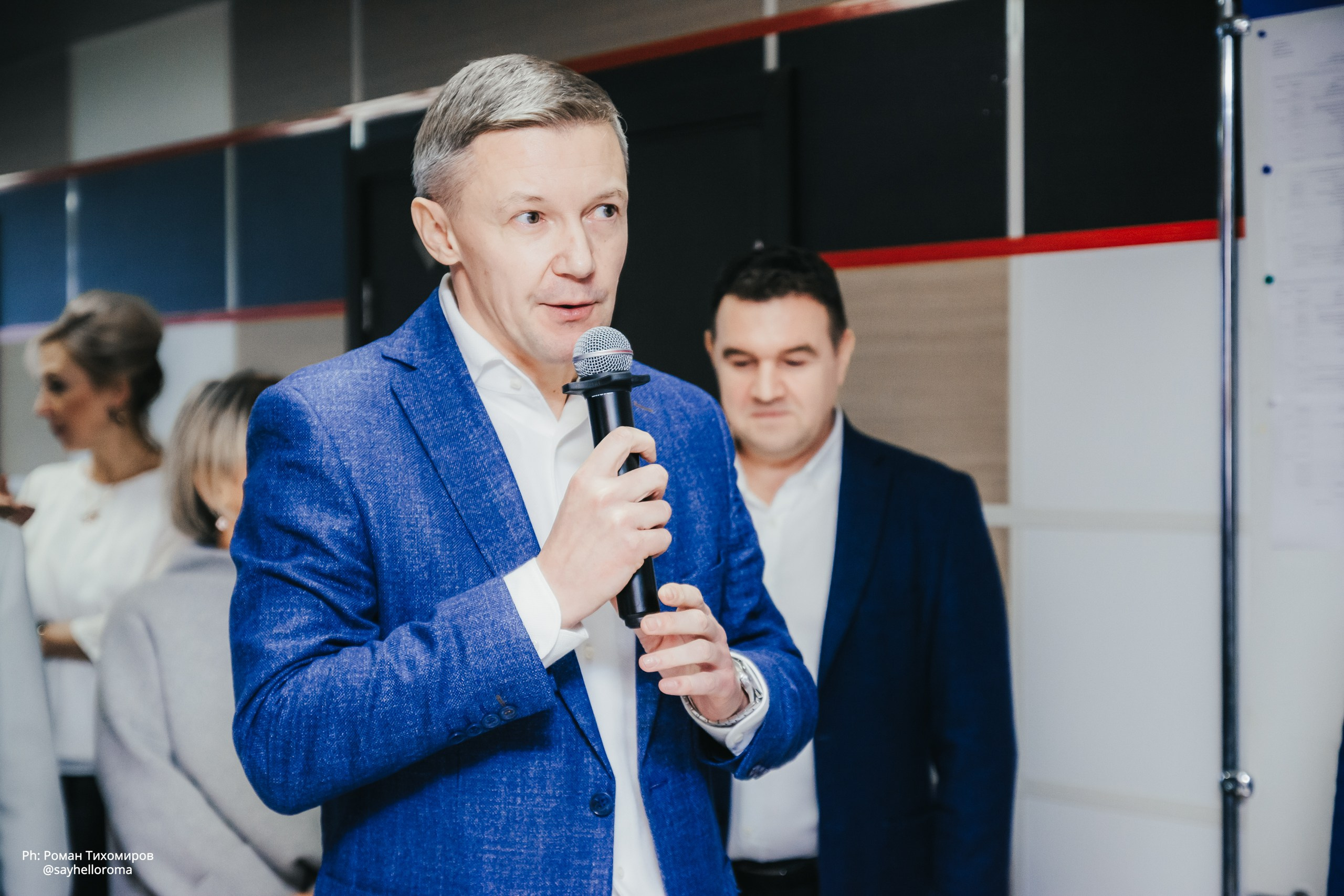 Портфолио. Фотограф — Роман Тихомиров. Выпускные альбомы Иваново / Роман Тихомиров