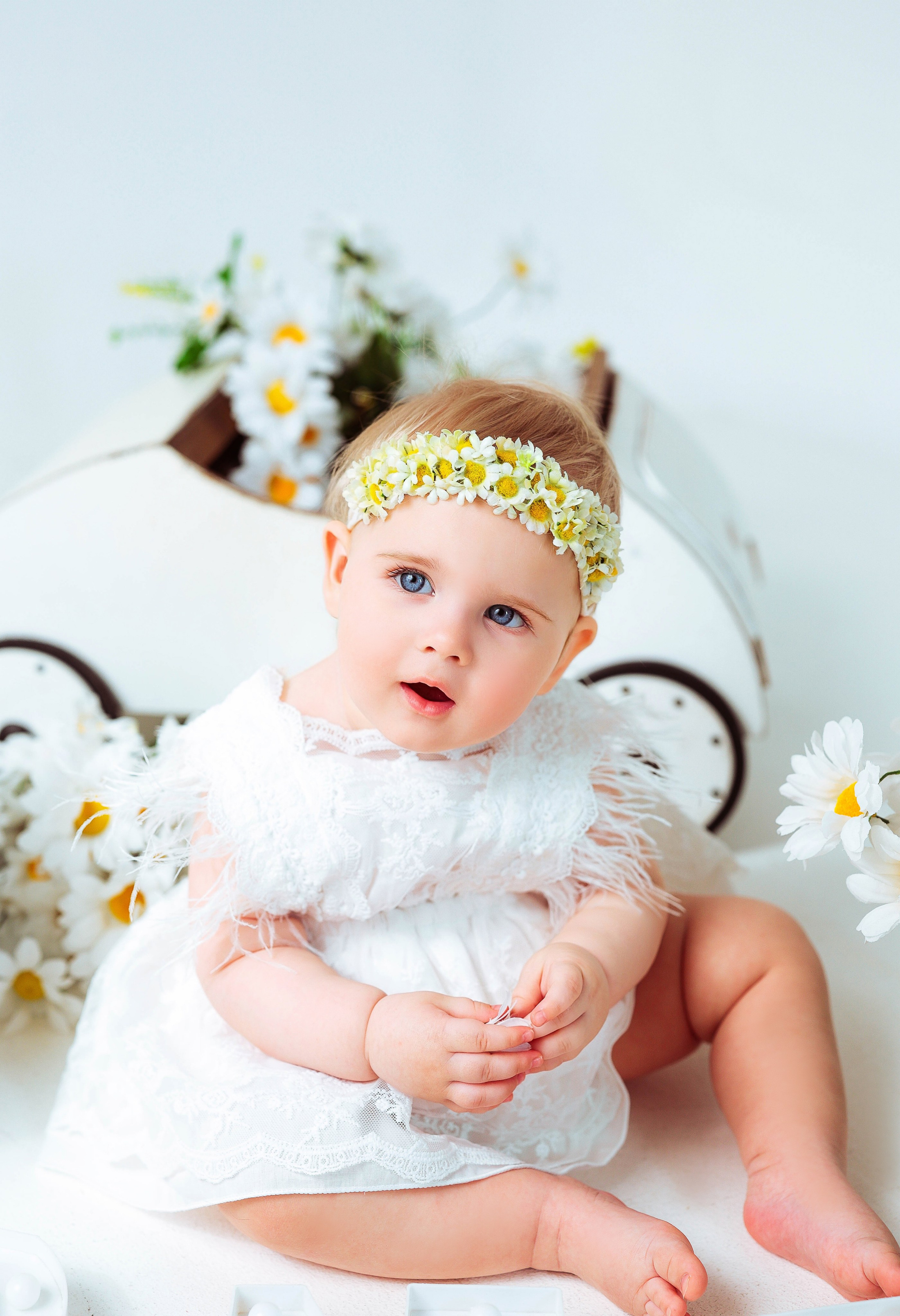 Малышки Антураж