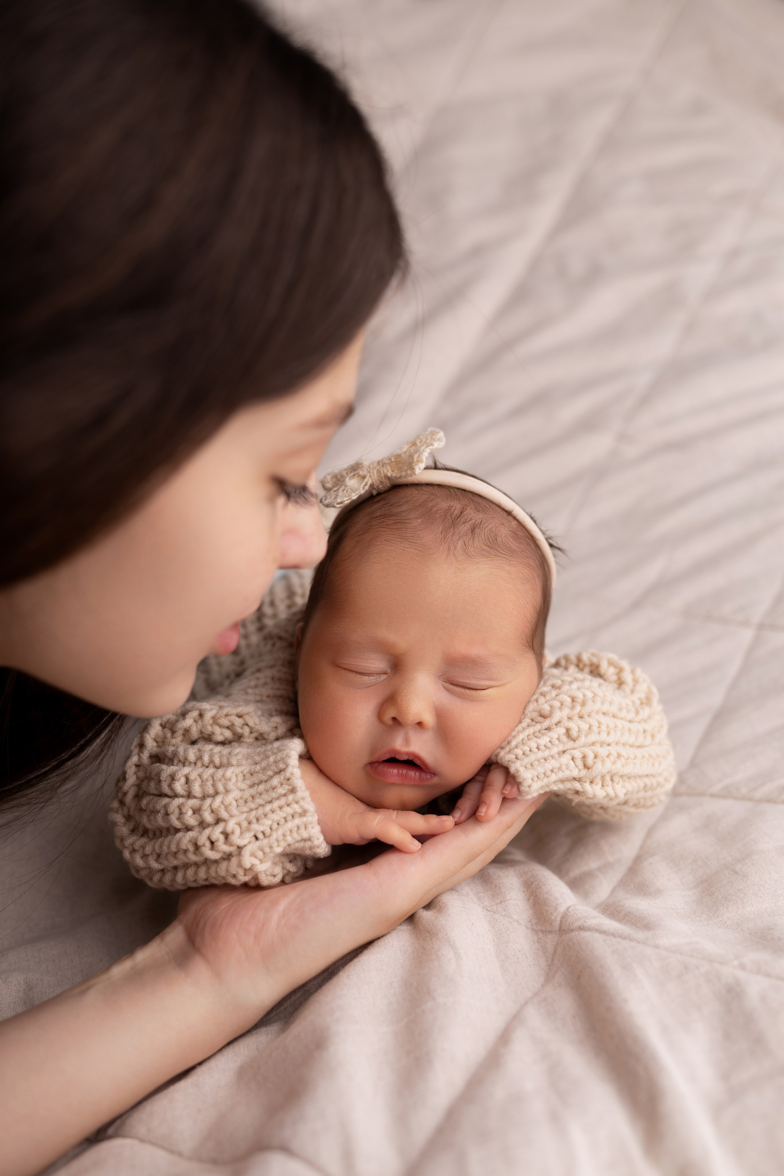Newborn съемка в стиле Лайф. Фотограф новорожденных малышей в Омске и Омской области Эльвира Камаева