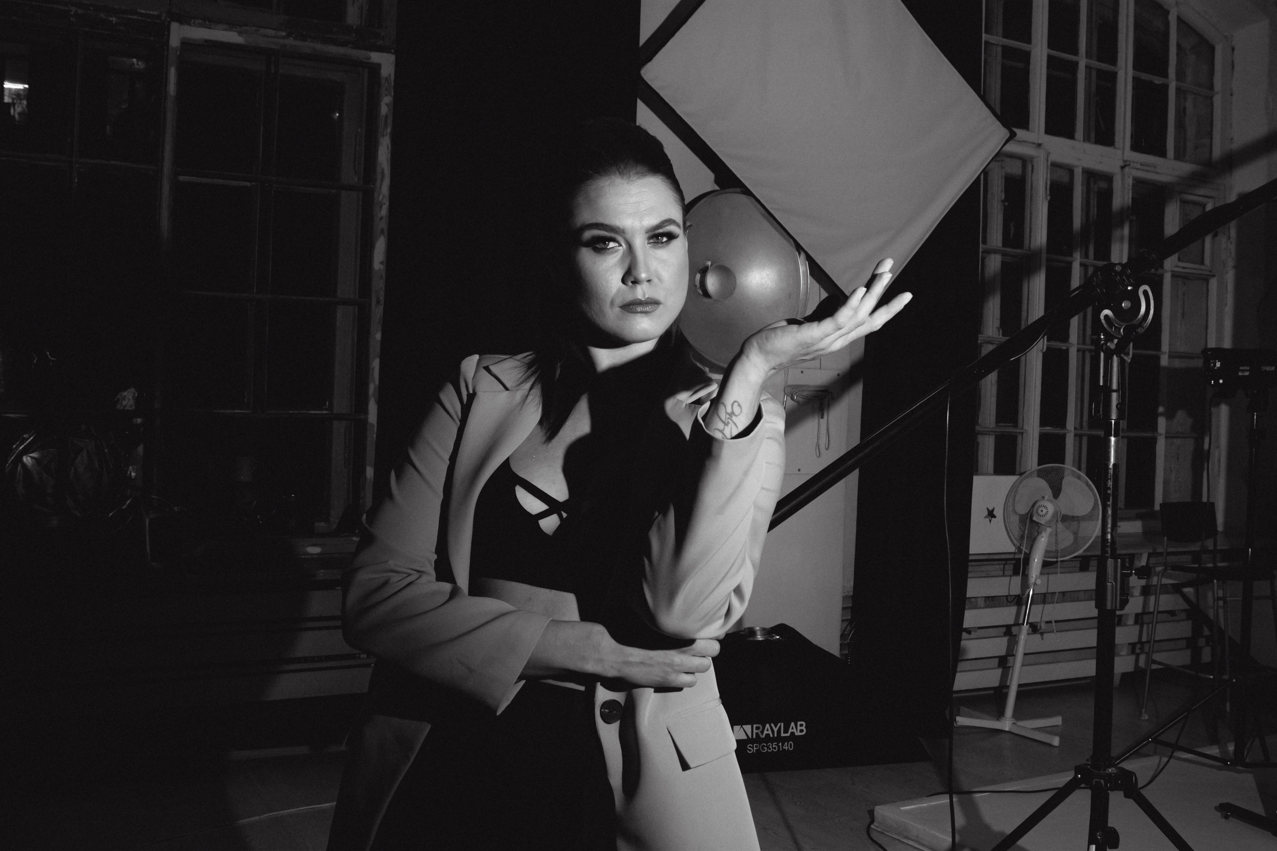 Фэшн-съёмка участниц Миссис Бизнес Гатчина 2023. Портретный фотограф в Санкт-Петербурге Дмитриева Наталия