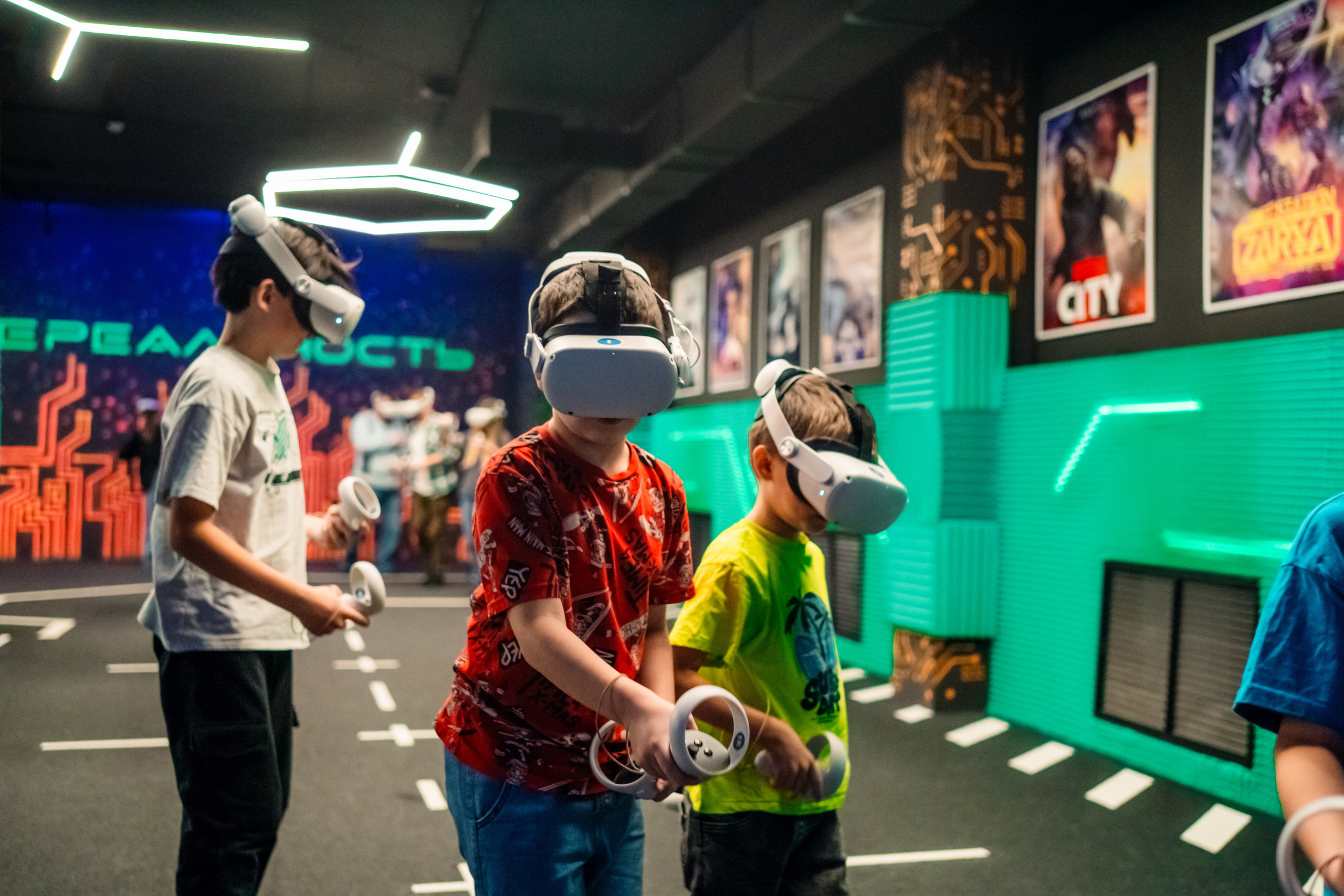 VR (November-December 2024). Felixtones