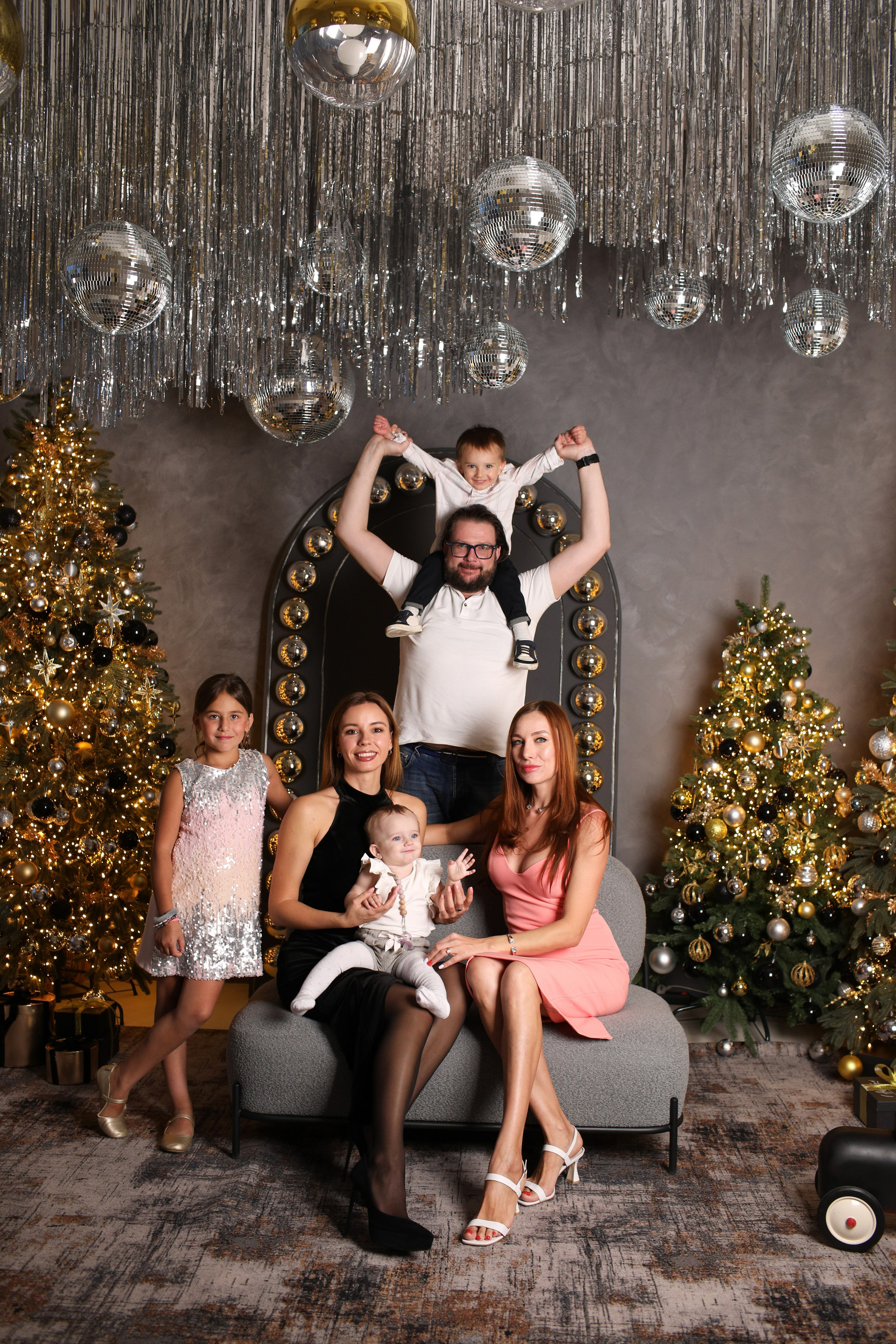 Семейные фотосессии с детьми. Ирина Кан Фотограф новорожденных в Екатеринбурге