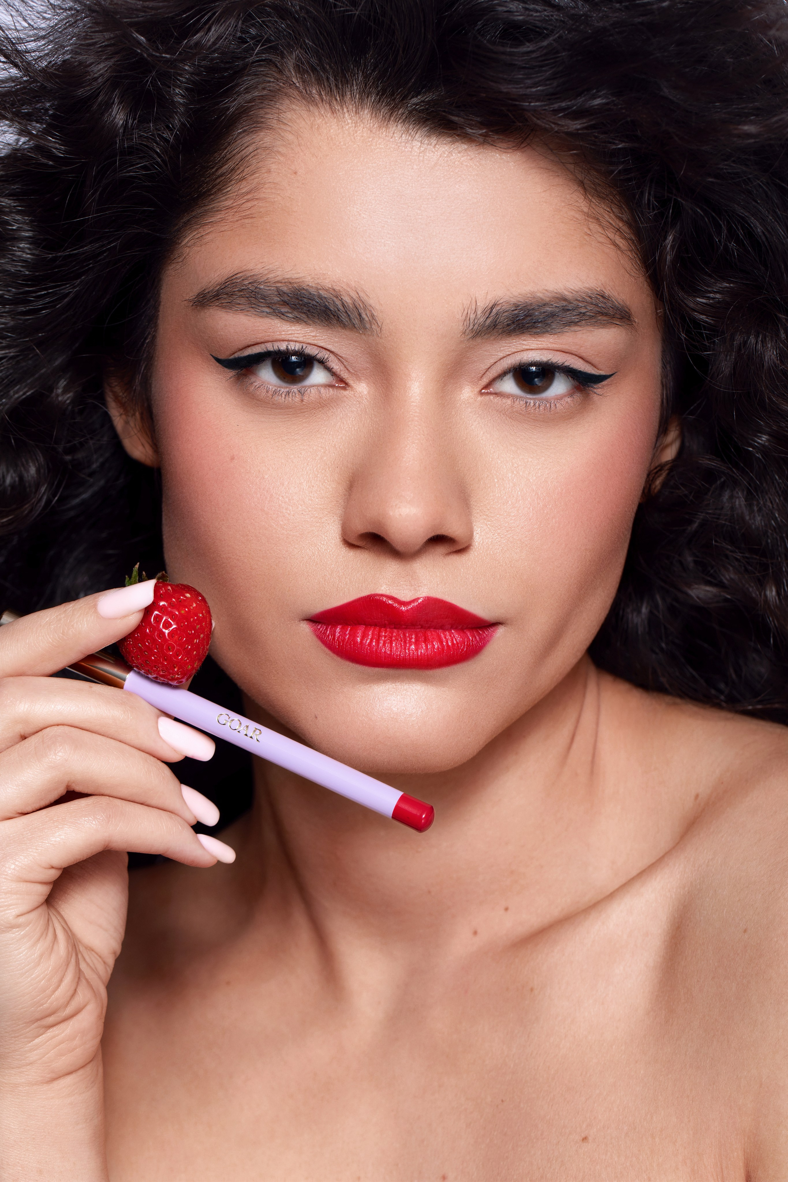 Съёмка косметики, парфюмерии, средств ухода (бьюти-бренды). Контент для визажистов, стилистов, блогеров. Рекламный фотограф Ксения Вершинина | Москва