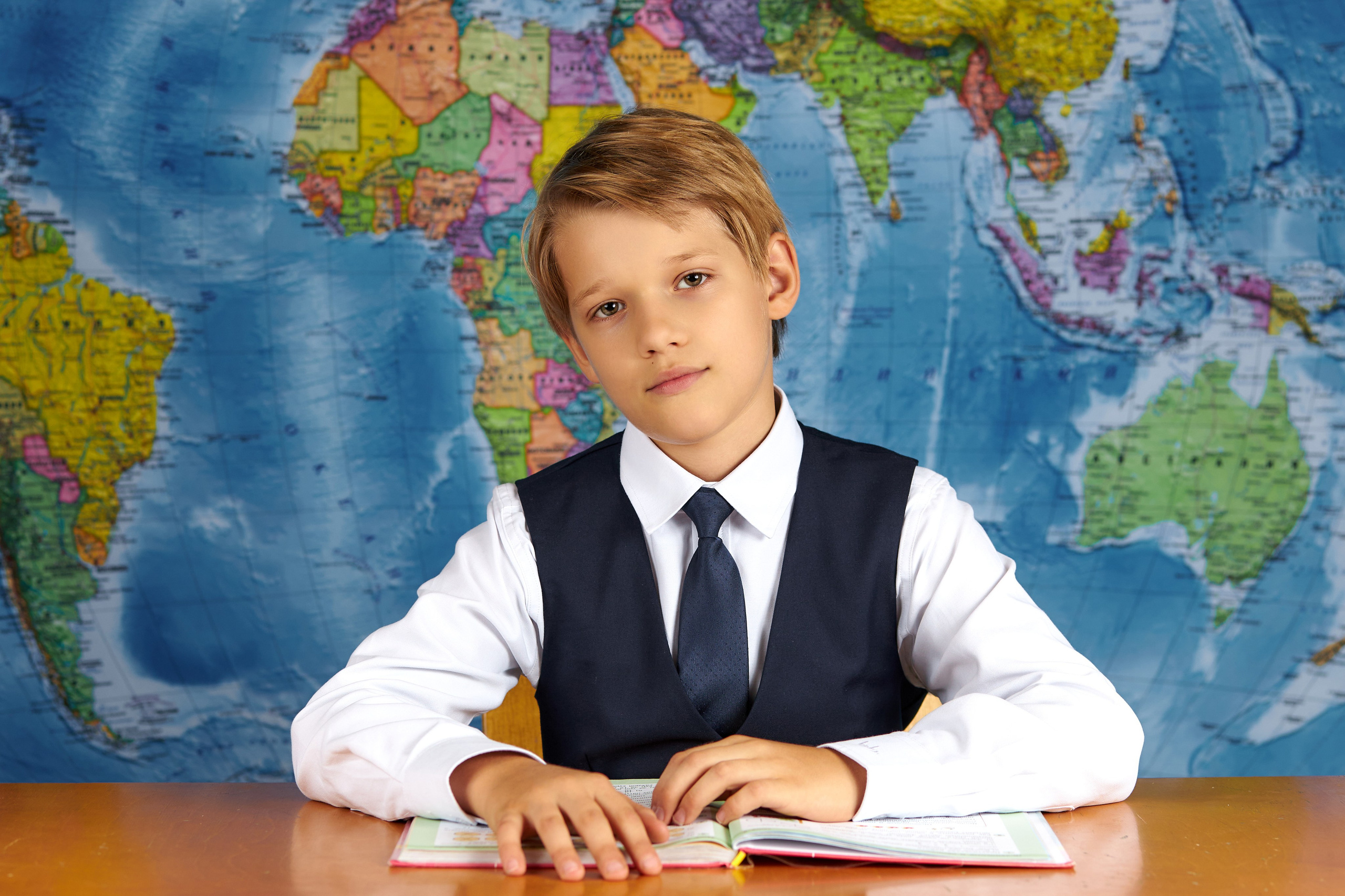 Средние портреты. Школьный фотограф Леонова Наталия