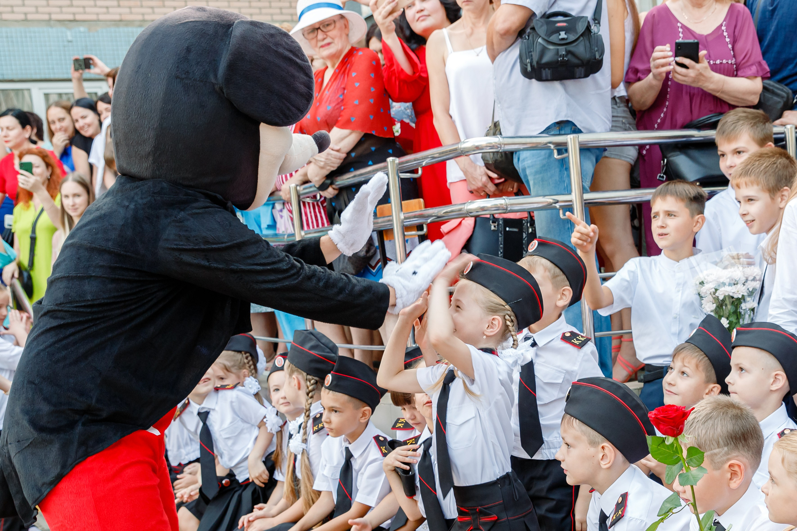ПЕРВЫЙ ЗВОНОК. Марина Ушакова. Фотограф. Выпускные альбомы. г. Краснодар