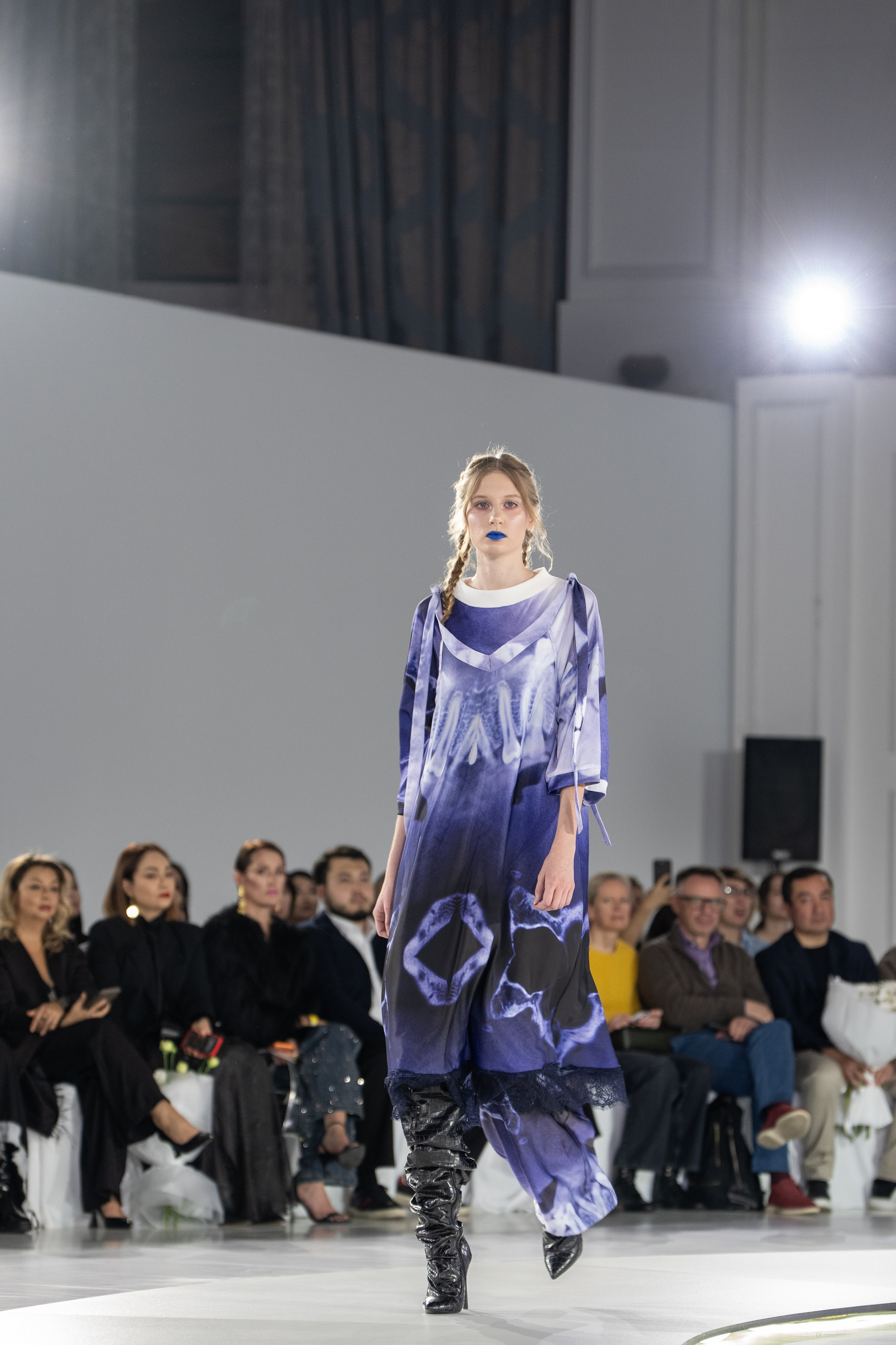 Брэнд Yang Lain. Сайт Алматинского НЮ АРТ, будуар и фэшн фотографа Дениса Карпенко