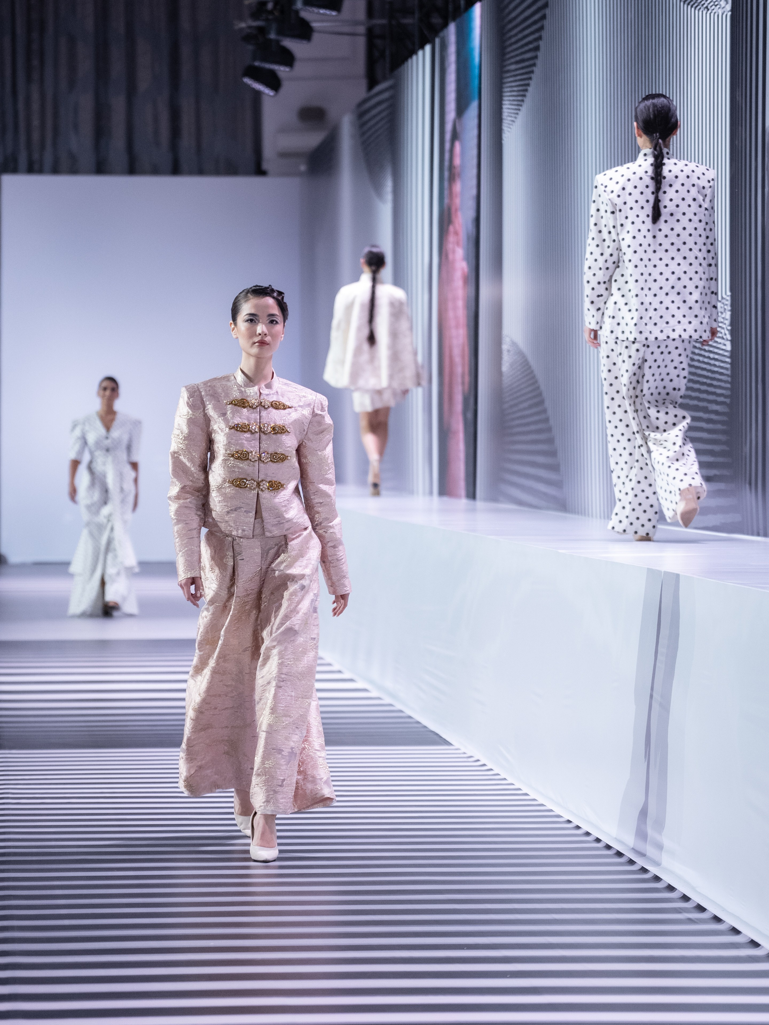 Arunaz. Сайт Алматинского НЮ АРТ, будуар и фэшн фотографа Дениса Карпенко