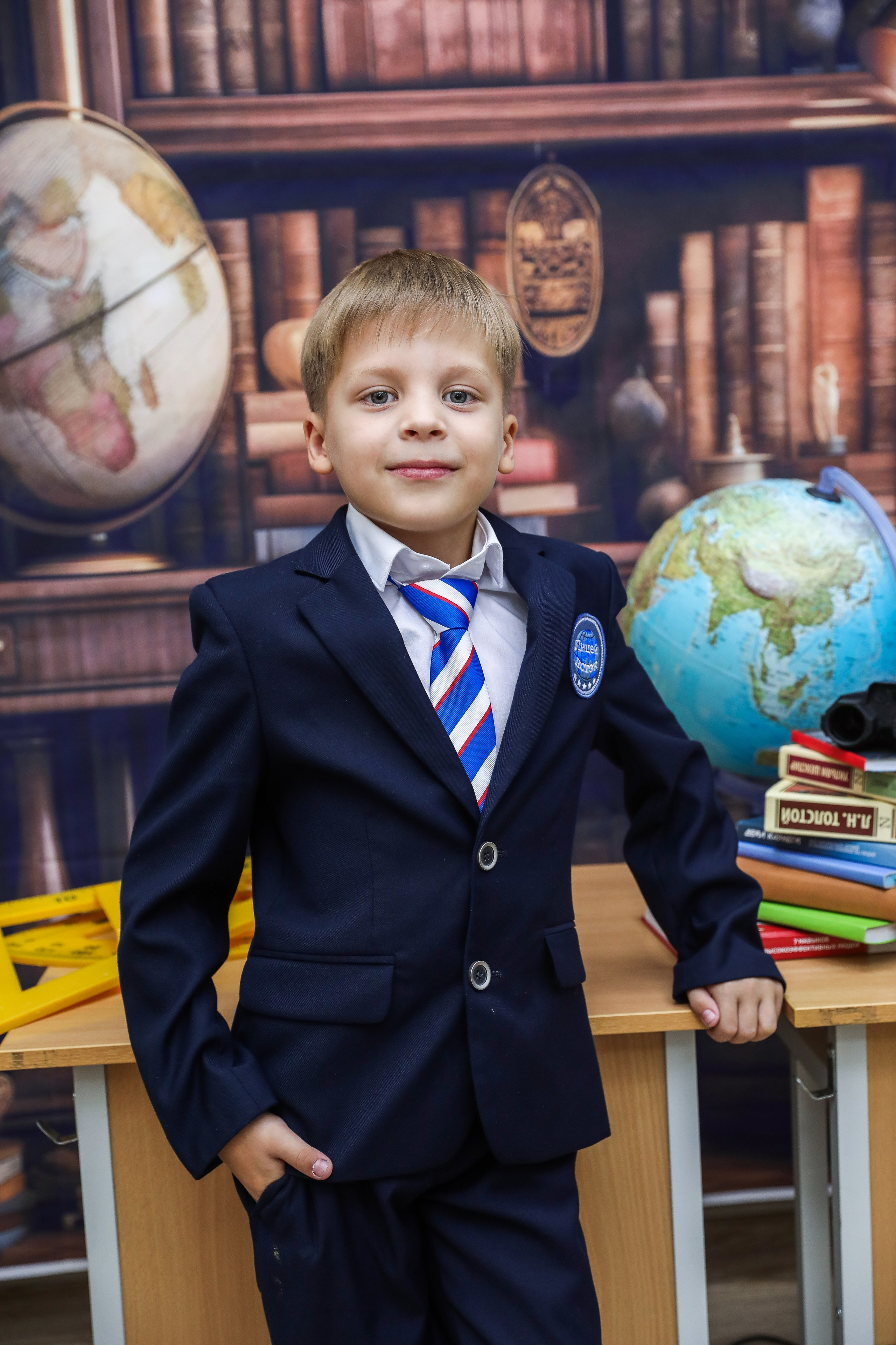 ЛИЦЕЙ ИСТЭК. Photographer Viktoriya Markushina «My world throug»