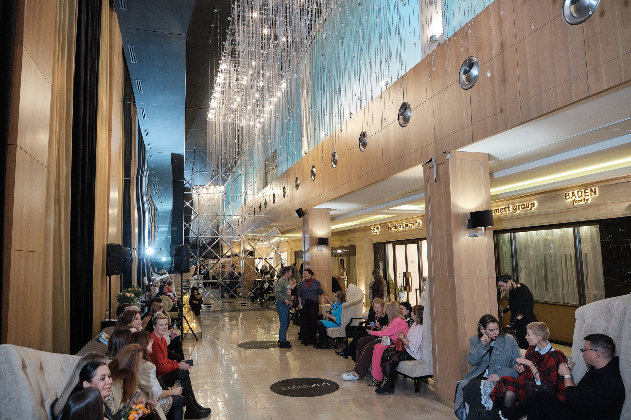 Показ коллекции (Мария Варламова). Свадебный фотограф в Екатеринбурге Соседков Евгений