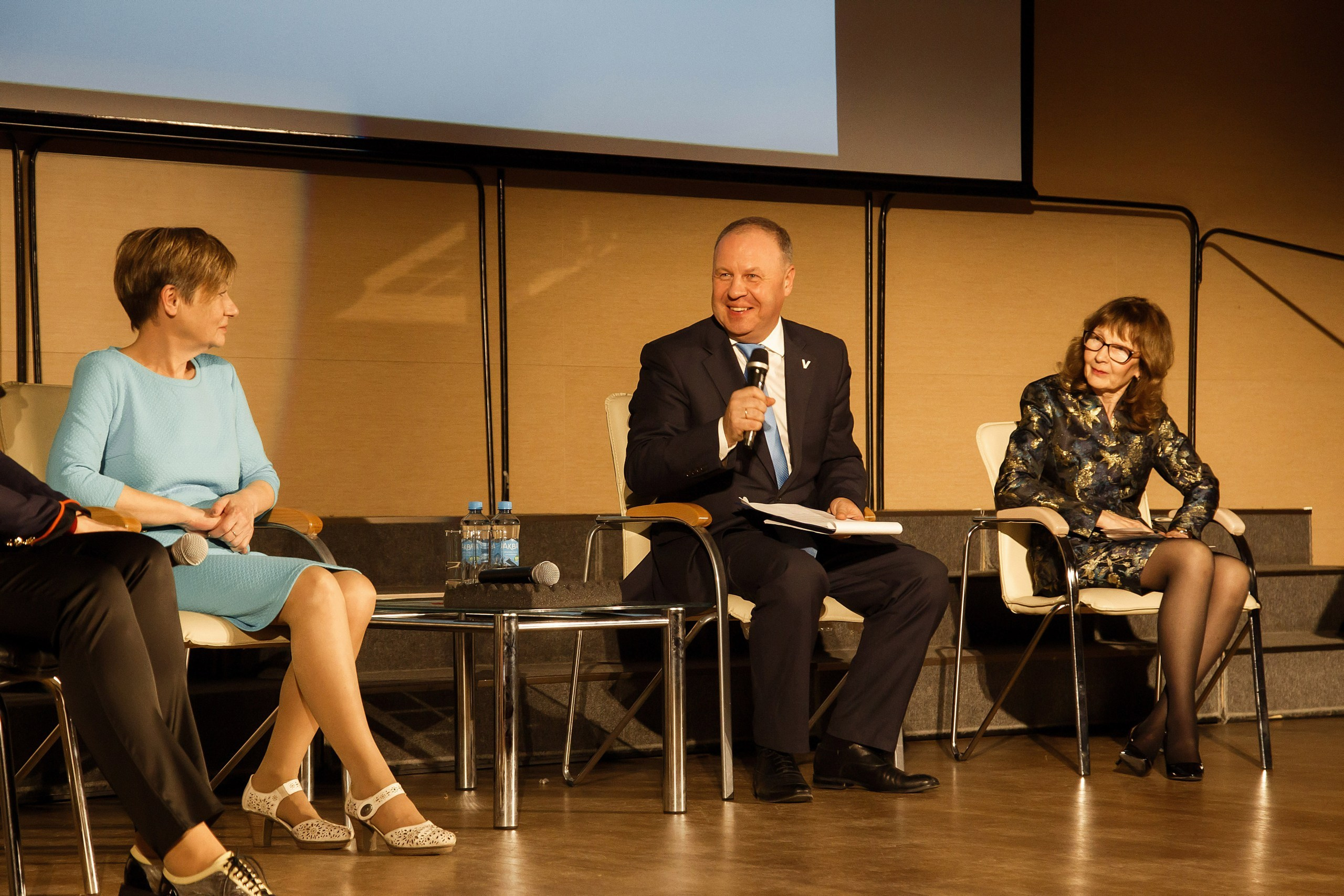 Детская школа искусств № 4. Семейный фотограф Любовь Саркеева