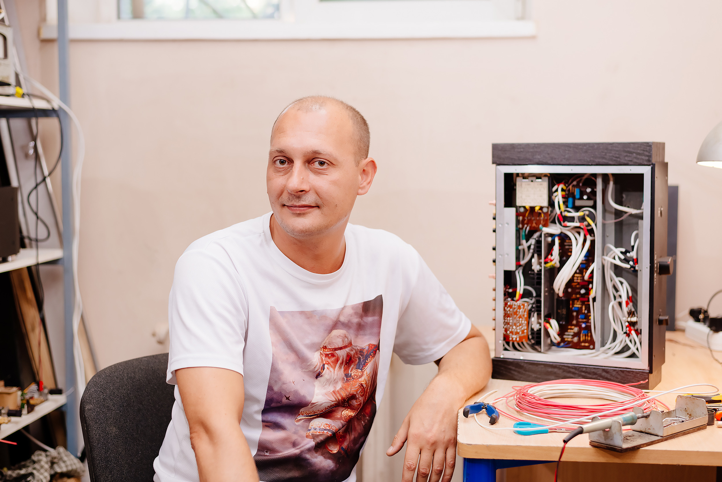 КБ звукотехники ТРИ В. Промышленный фотограф в Ростовской области Владимир Яковенко