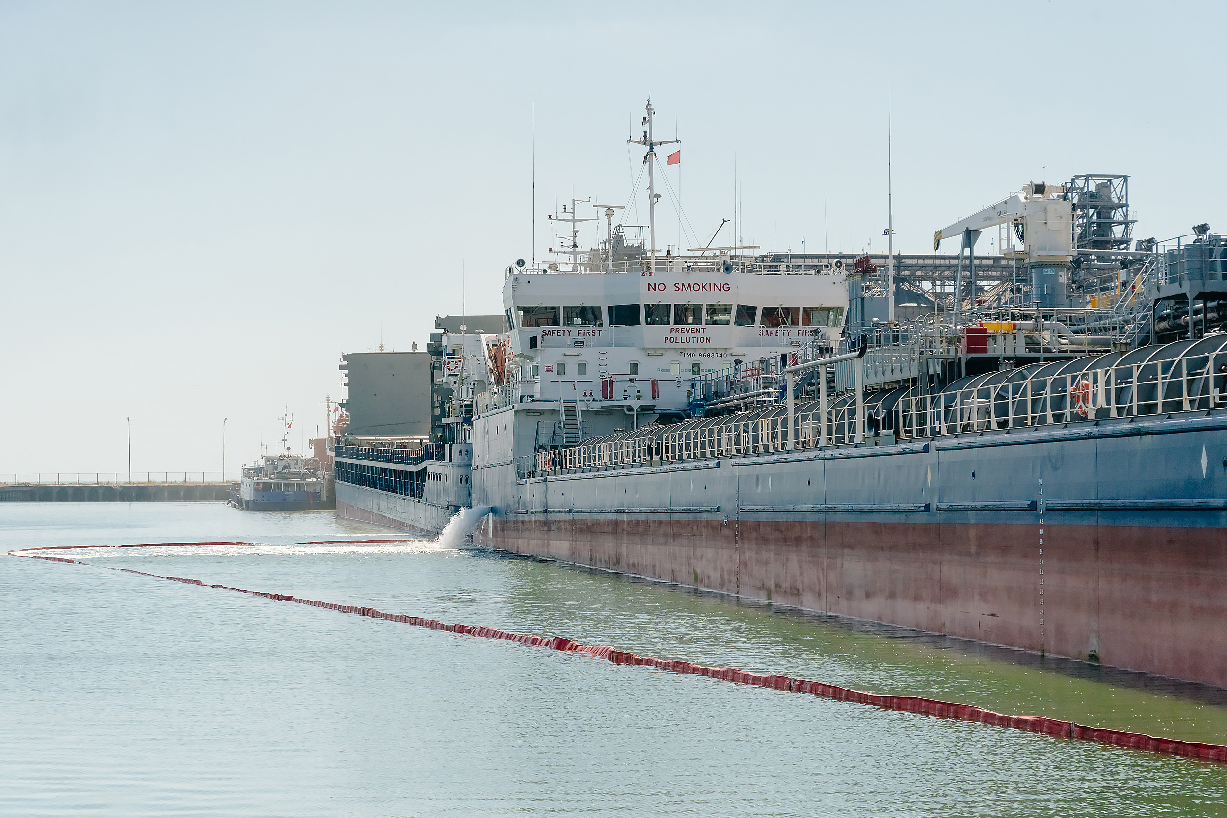 Съёмка танкера «Леди Лейла». Промышленный фотограф в Ростовской области Владимир Яковенко