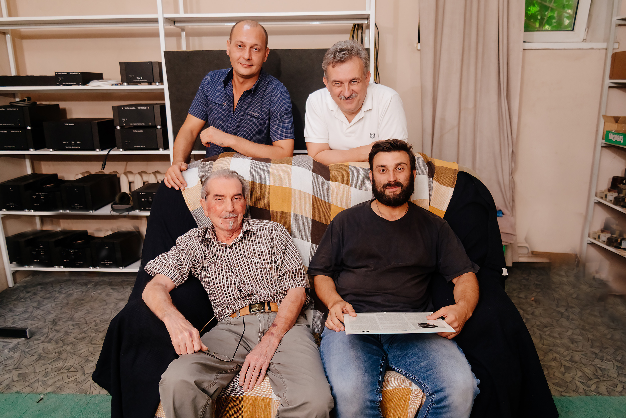 КБ звукотехники ТРИ В. Промышленный фотограф в Ростовской области Владимир Яковенко