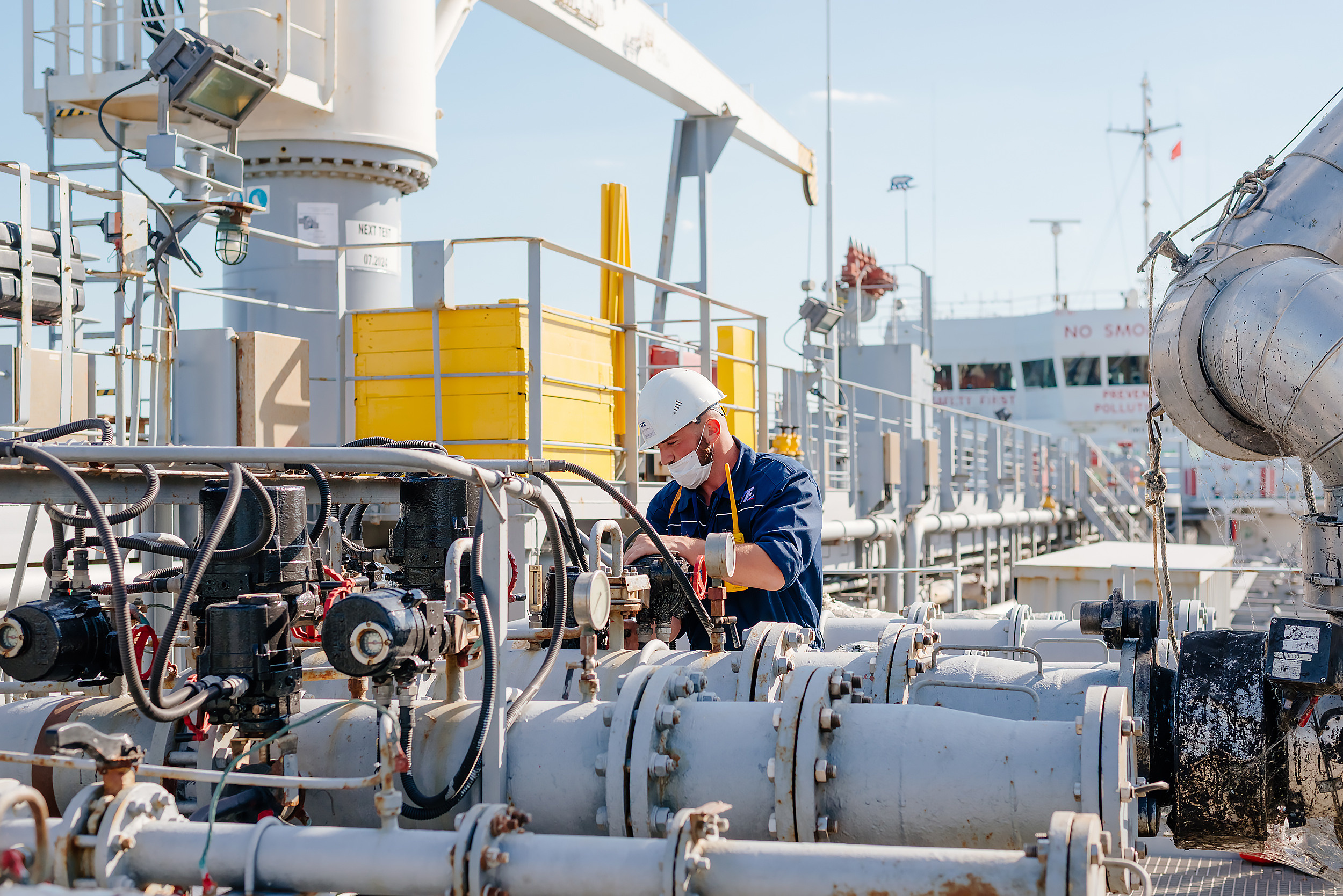 Съёмка танкера «Леди Лейла». Промышленный фотограф в Ростовской области Владимир Яковенко