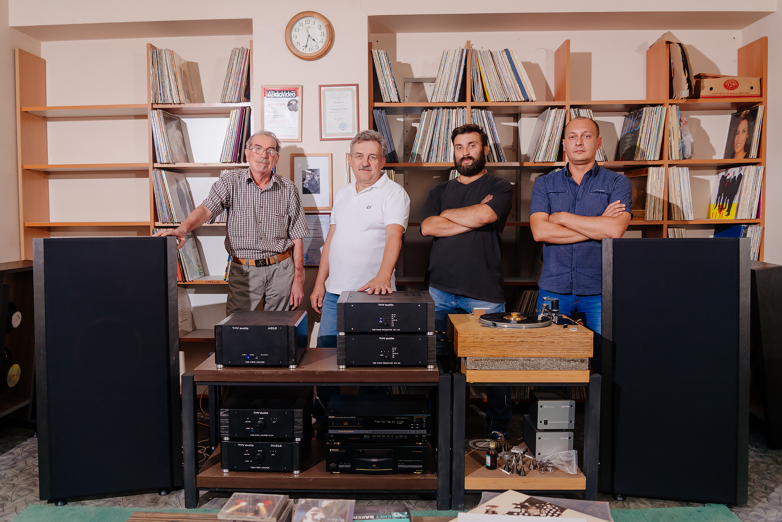 КБ звукотехники ТРИ В. Промышленный фотограф в Ростовской области Владимир Яковенко
