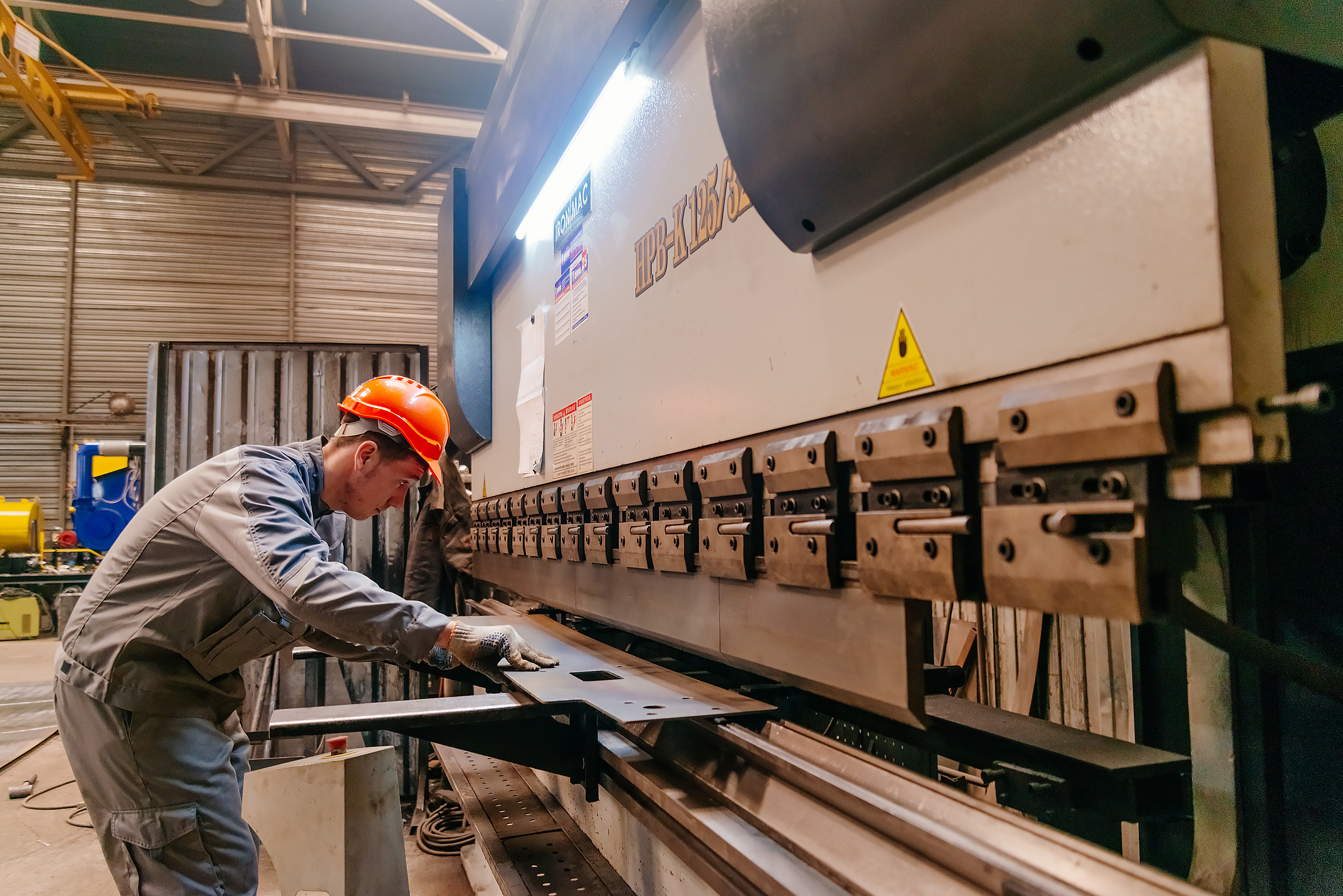 Завод «ЛОГИНПРОМ». Производство паровых установок в Таганроге. Промышленный фотограф в Ростовской области Владимир Яковенко
