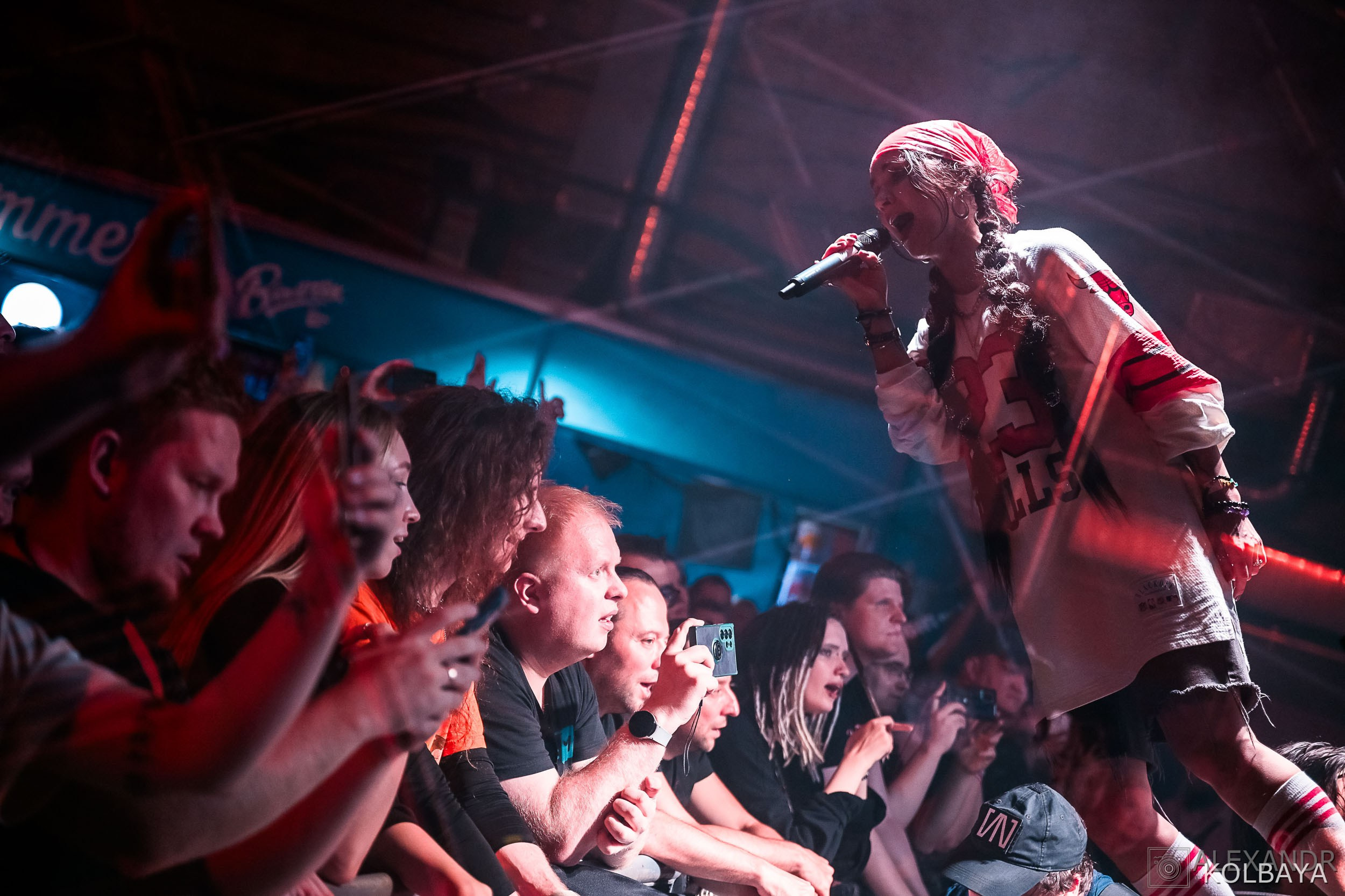 Фоторепортаж с концерта группы СЛОТ на Red Summer 2025. Концертный и театральный репортажный фотограф в Москве Александр Колбая