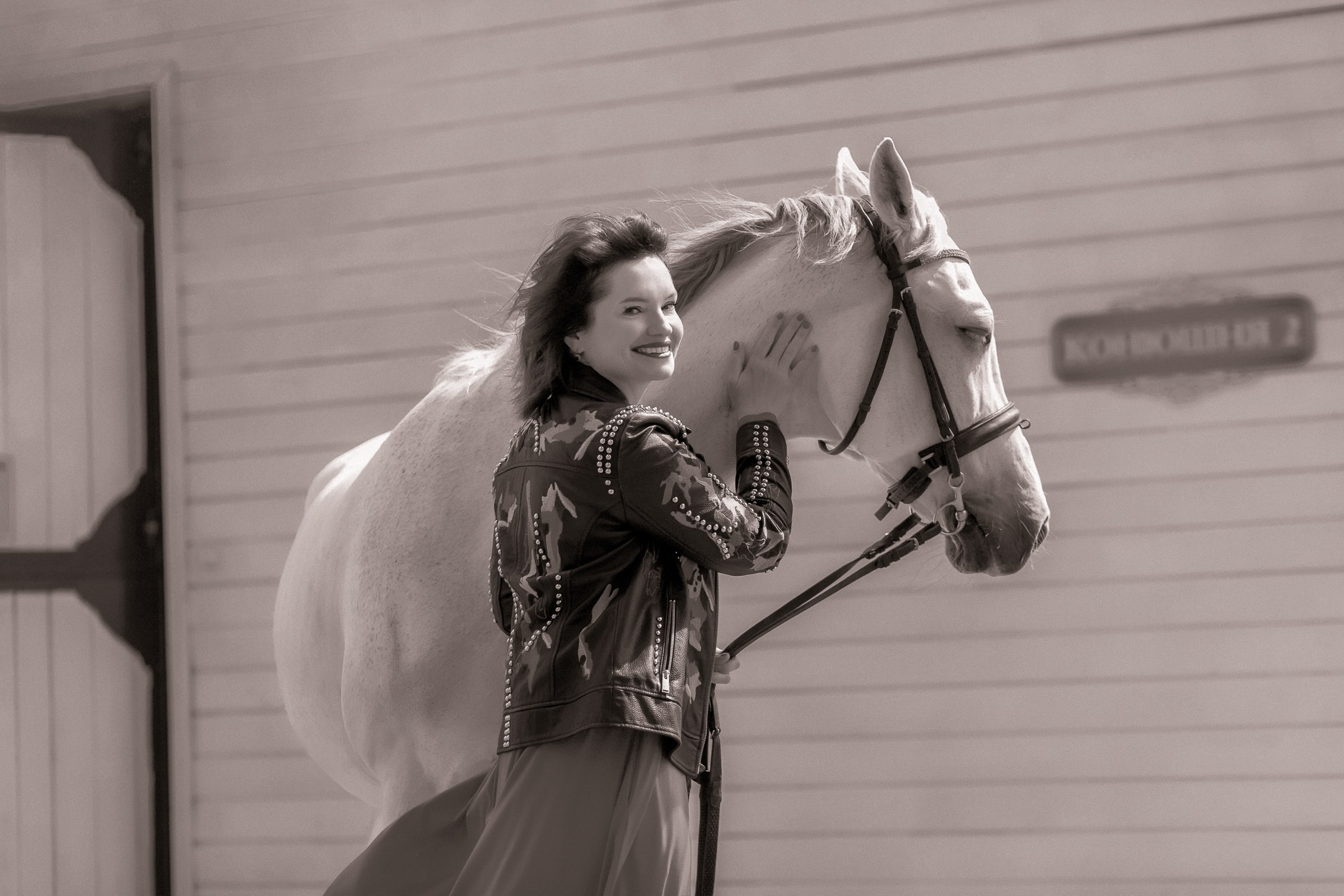 Галина и ее лошадь Сказка. Фотограф женский и мужской портрет Санкт-Петербург