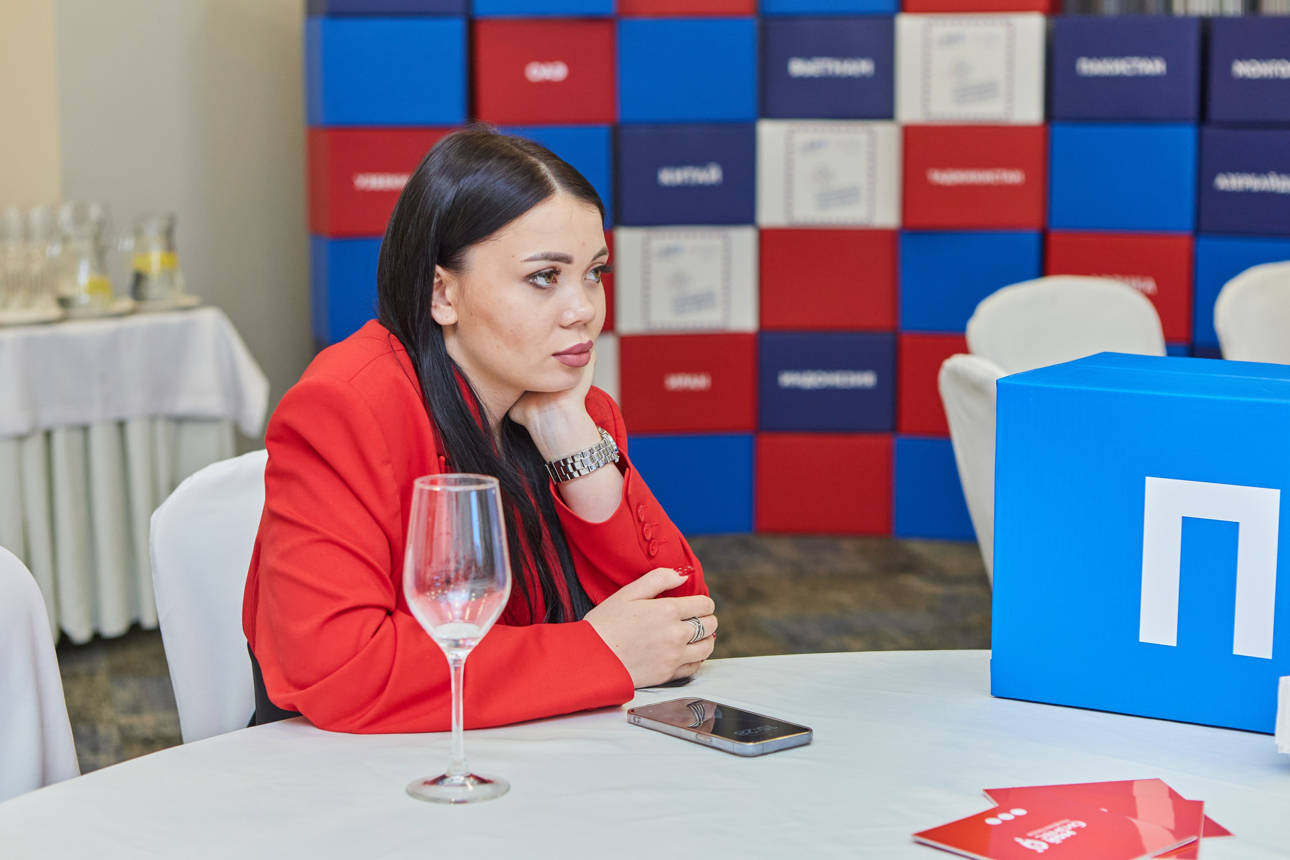 Бизнес-игра «Экспортное казино», центр «Мой Бизнес». Контент-фотограф в Абакане Наталья Нагибина