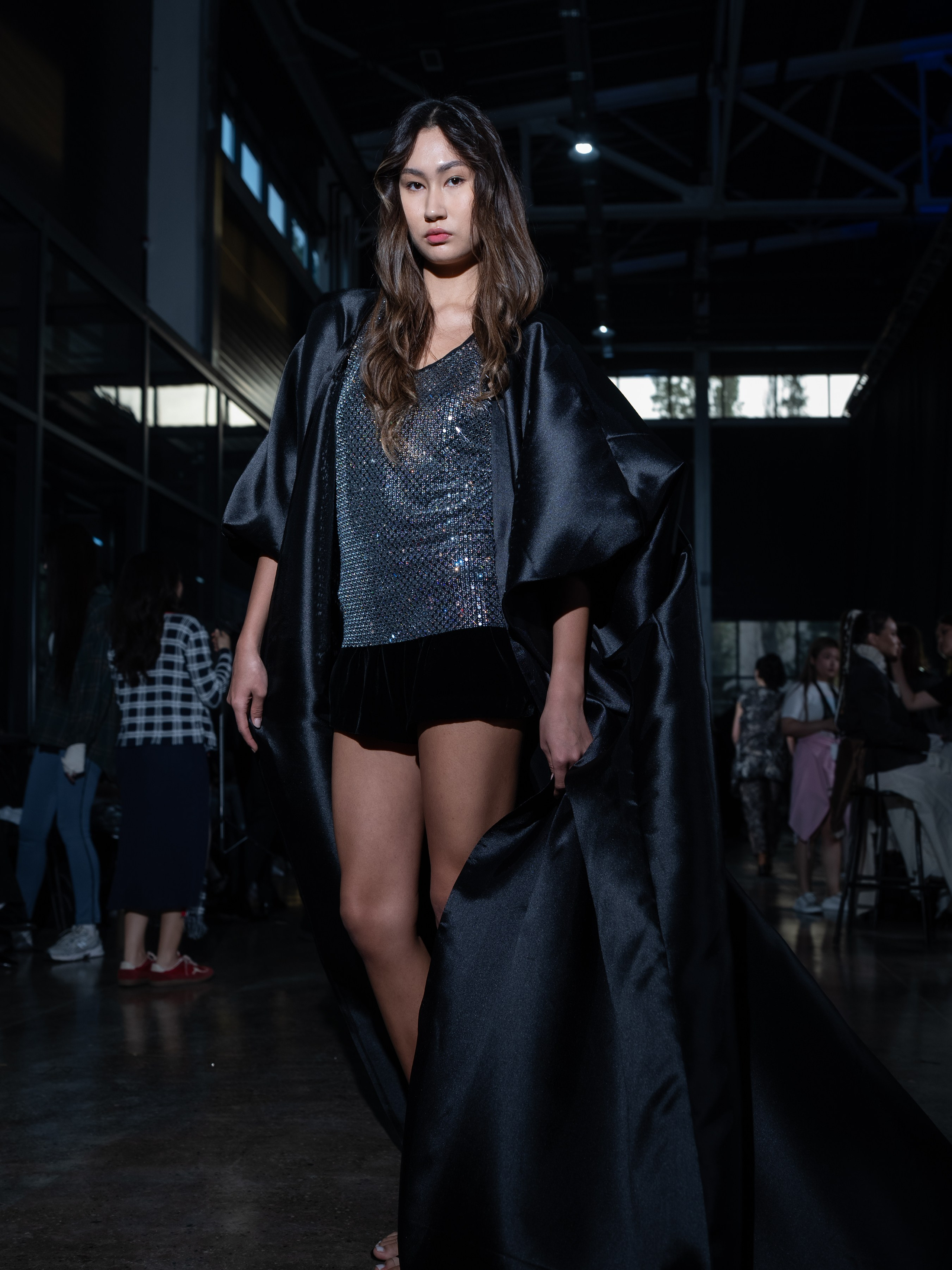 Visa Fashion Week Pre-Fall 2026 April BackStage Day 1. Сайт Алматинского НЮ АРТ, будуар и фэшн фотографа Дениса Карпенко