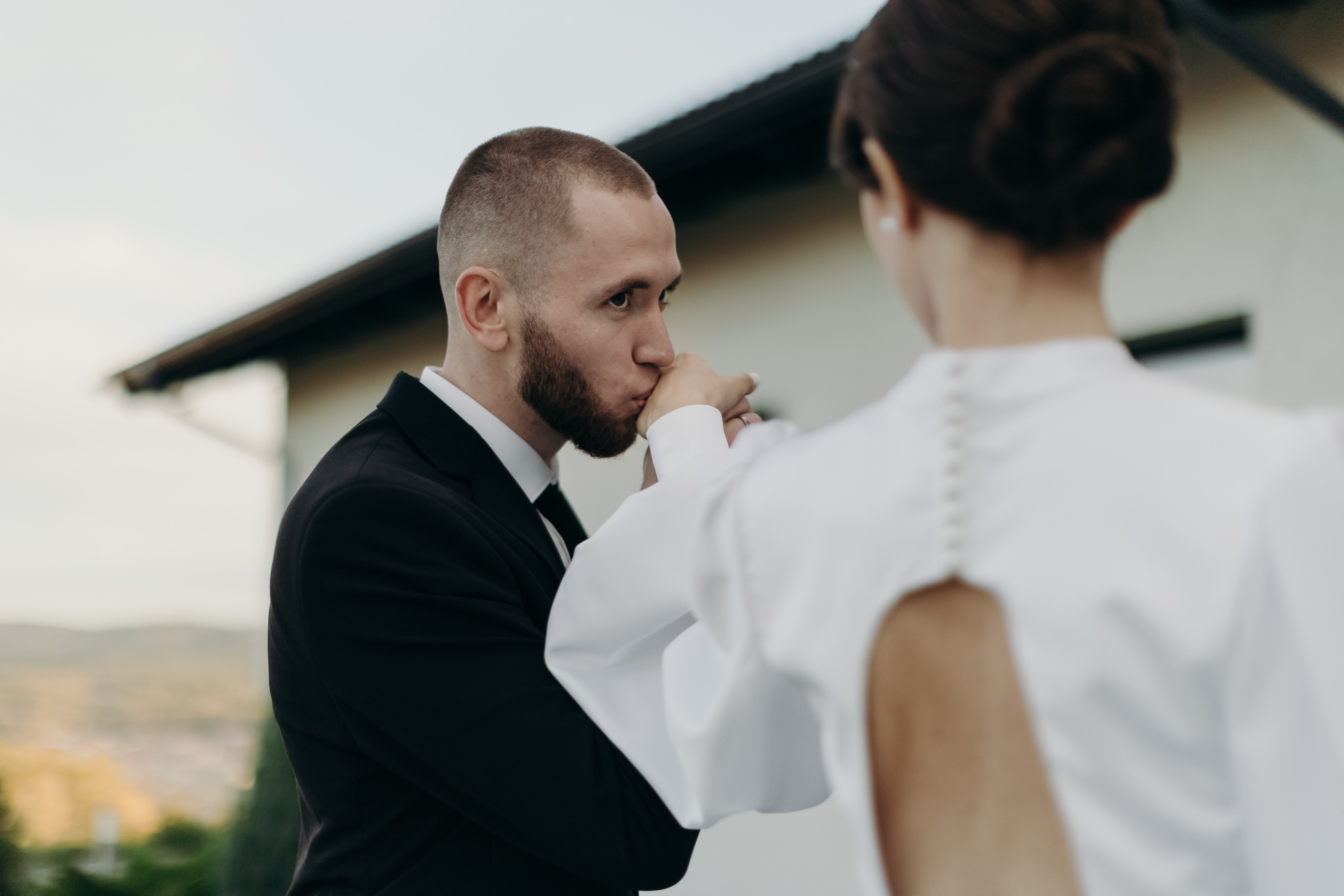 Свадьба для своих в Замке Шамони в Красноярске. Свадебный фотограф-видеограф в Красноярске Евгений Константинопольский