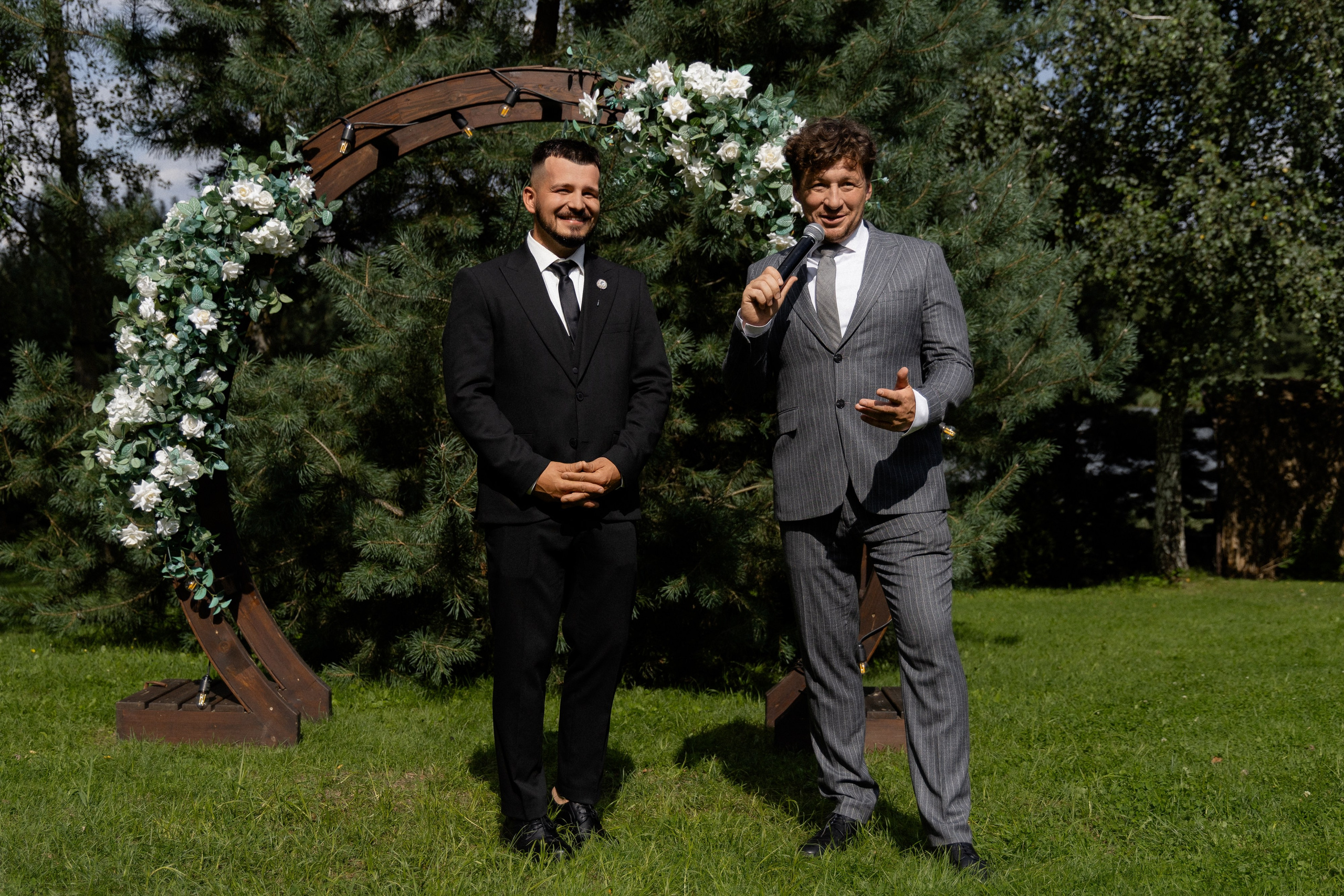 Свадебная фотосессия в агроусадьбе Лабодянка в Минске. Свадебный фотограф в Минске/Беларуси Сергей Спиридонов