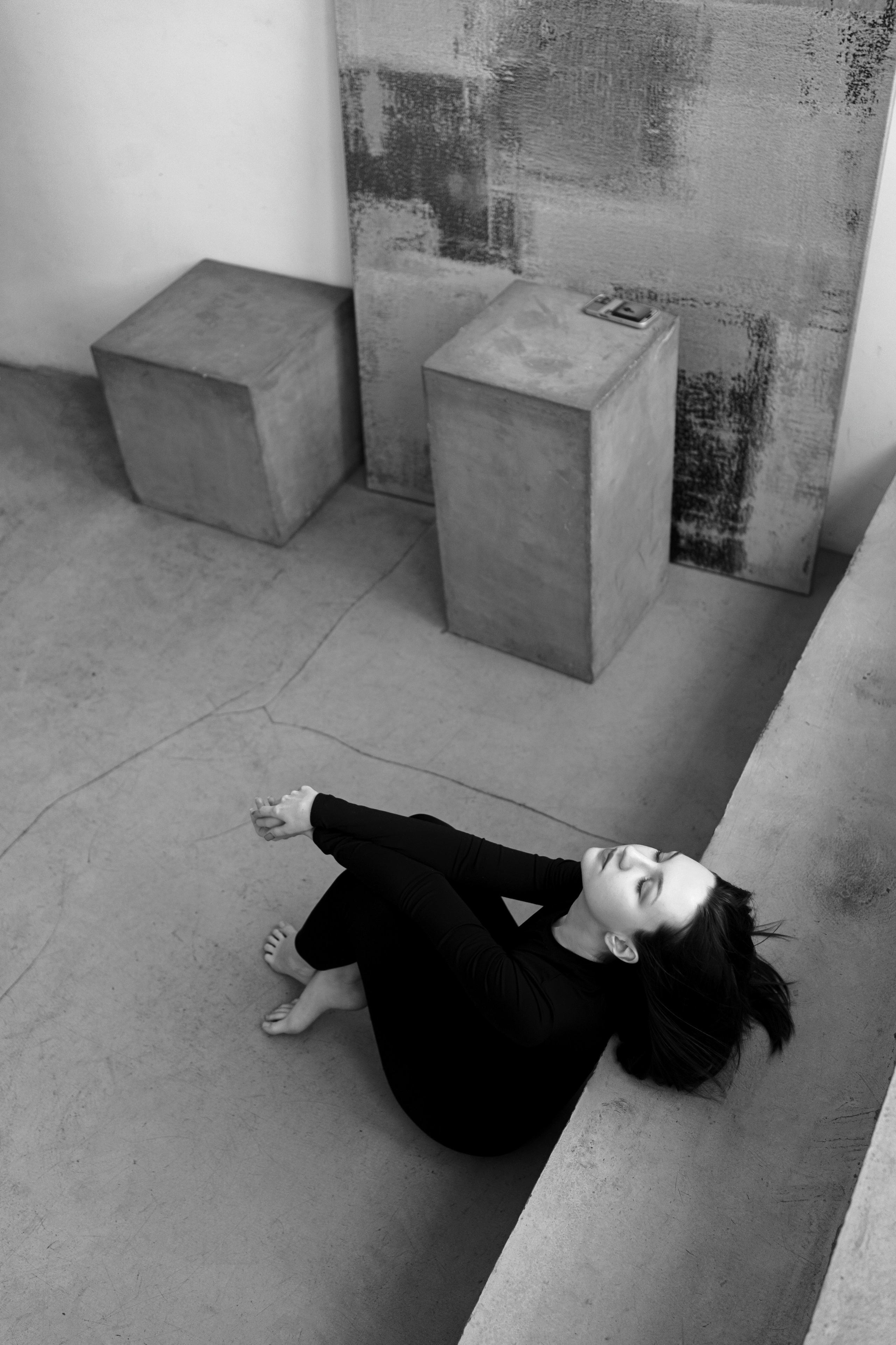 Женская фотосессия, индивидуальная съемка, студийный портрет, фотосессия в студии, индивидуальная фотосессия. Искренний фотограф