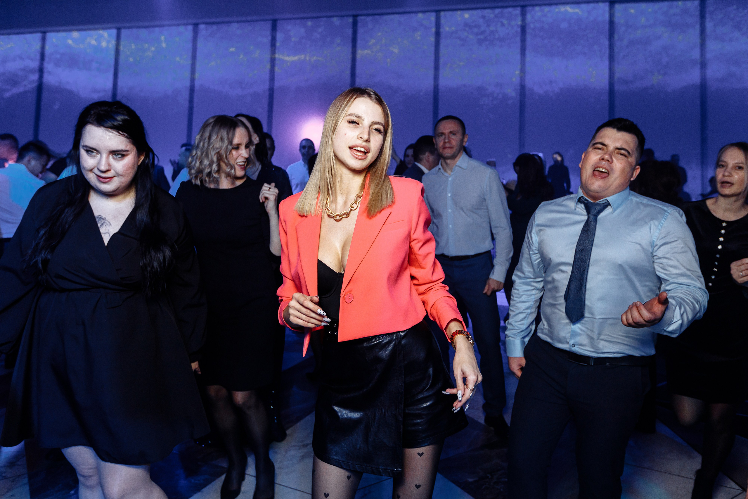 Корпоратив ПолСтраны. Свадебный и портретный фотограф в Королёве Сергей Чихарев