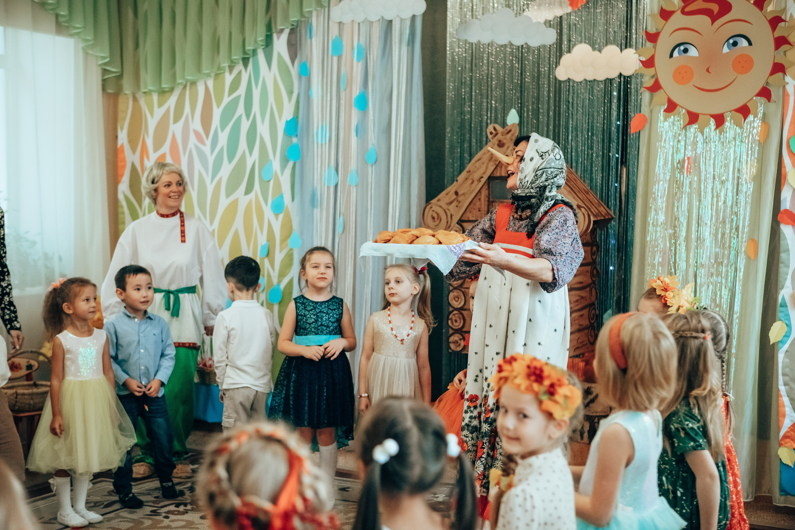 Утренник «Праздник осени». Семейный и детский фотограф в г. Новосибирске Макеева Анастасия